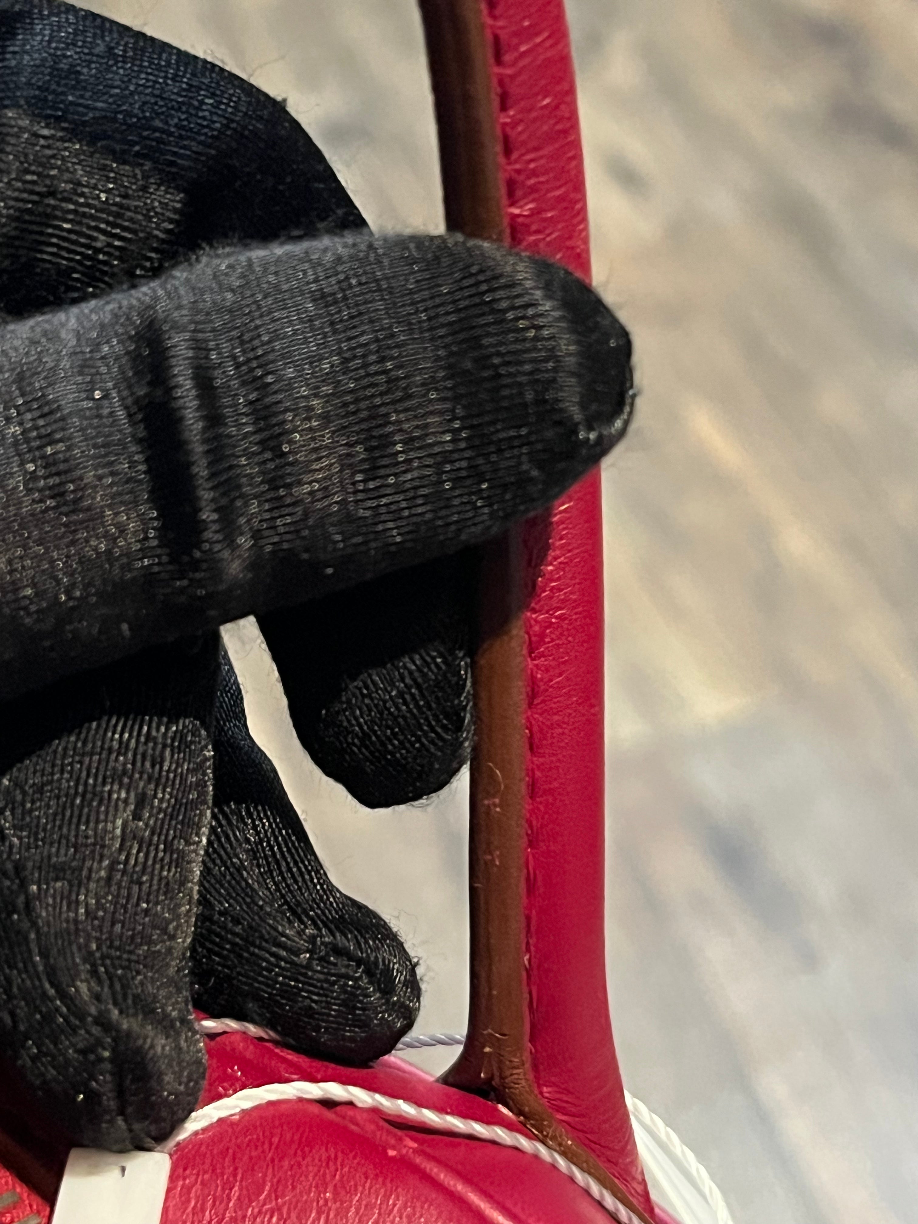 Lindy 34 in Vibrant Magenta Swift Leather & Palladium Hardware Stamp Square O (2011) | Purse Maison Luxury Bags Shop