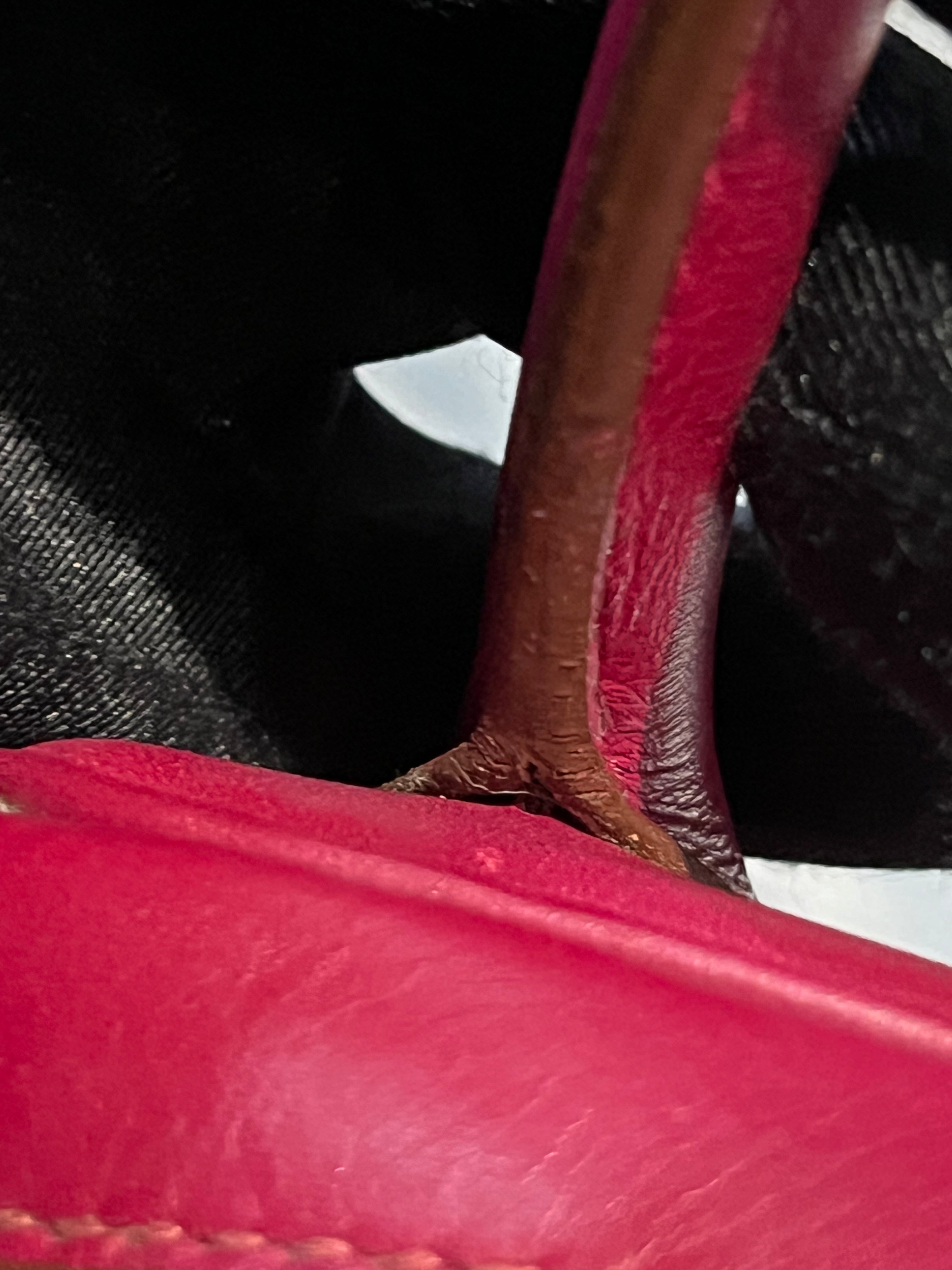 Lindy 34 in Vibrant Magenta Swift Leather & Palladium Hardware Stamp Square O (2011) | Purse Maison Luxury Bags Shop