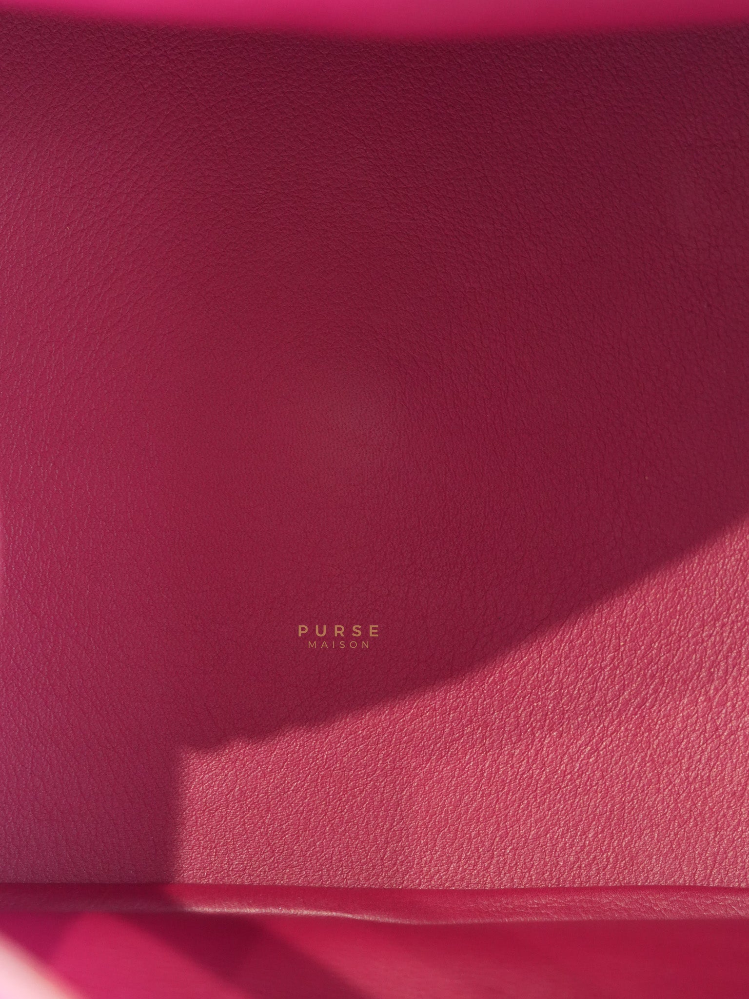 Lindy 34 in Vibrant Magenta Swift Leather & Palladium Hardware Stamp Square O (2011) | Purse Maison Luxury Bags Shop