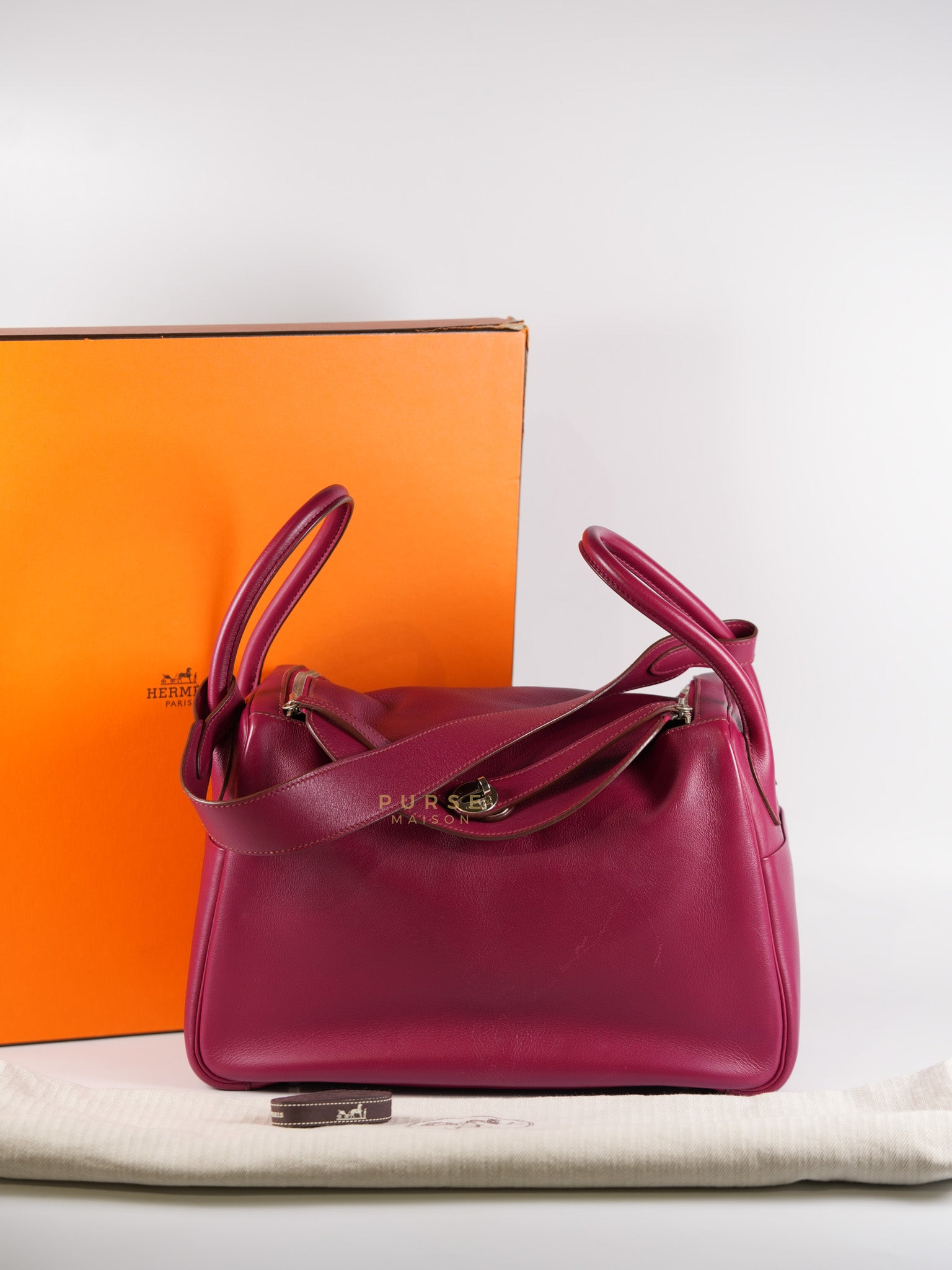 Lindy 34 in Vibrant Magenta Swift Leather & Palladium Hardware Stamp Square O (2011) | Purse Maison Luxury Bags Shop