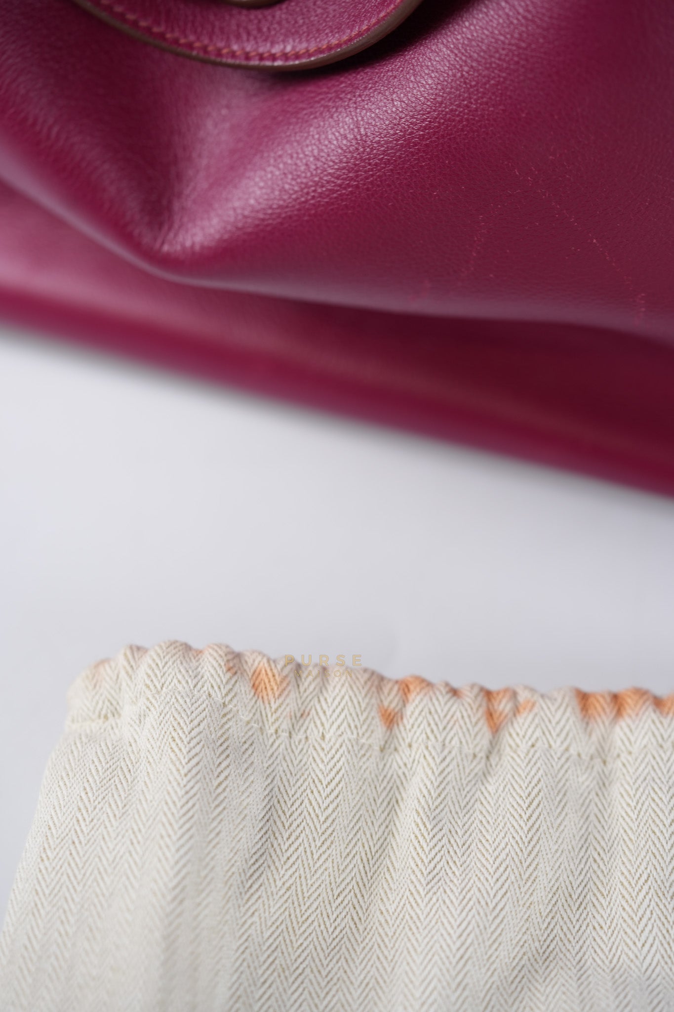 Lindy 34 in Vibrant Magenta Swift Leather & Palladium Hardware Stamp Square O (2011) | Purse Maison Luxury Bags Shop