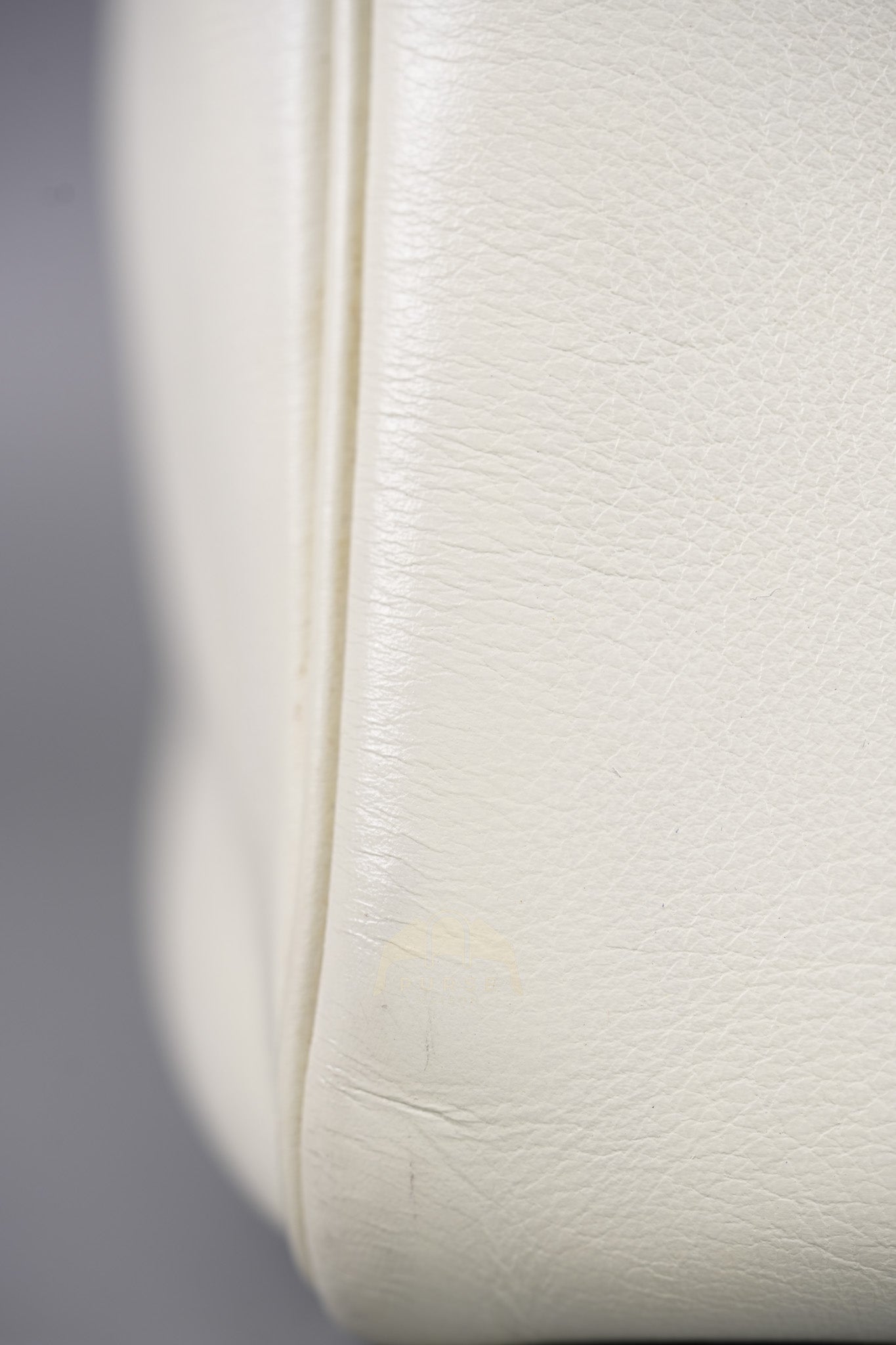Lindy 30 in White Evercolor Leather & Palladium Hardware Stamp Square K (2007) | Purse Maison Luxury Bags Shop