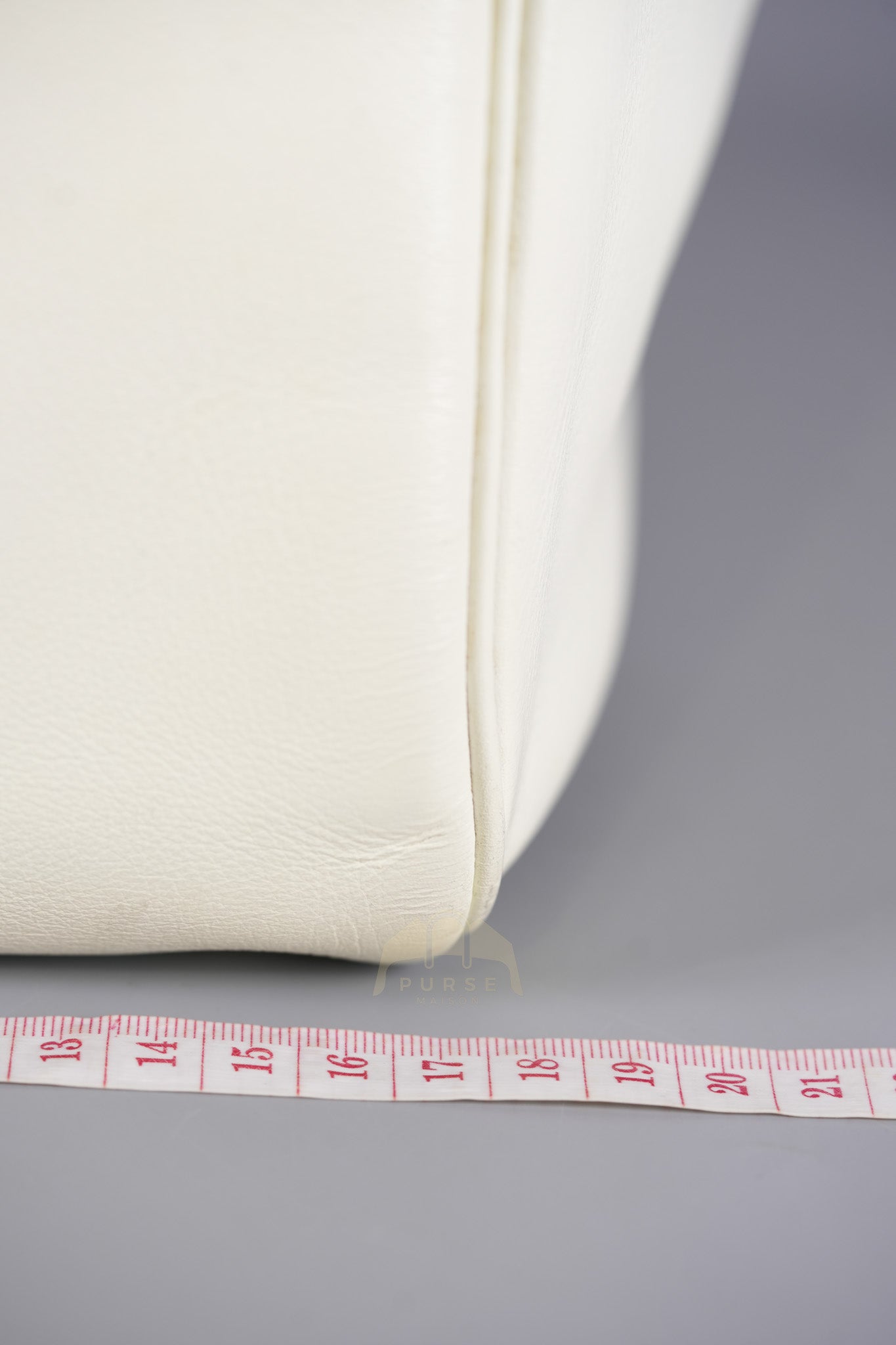 Lindy 30 in White Evercolor Leather & Palladium Hardware Stamp Square K (2007) | Purse Maison Luxury Bags Shop