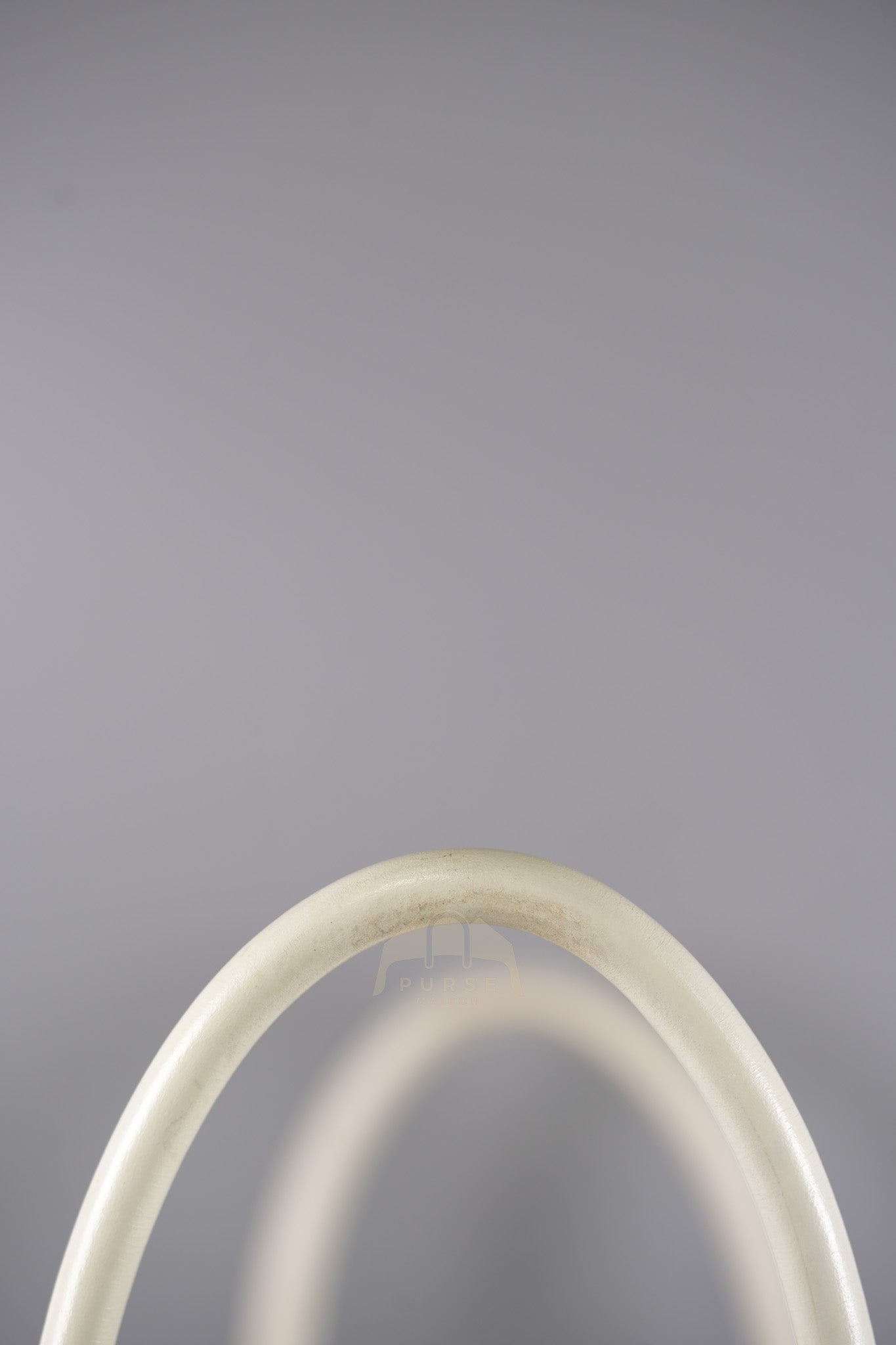 Lindy 30 in White Evercolor Leather & Palladium Hardware Stamp Square K (2007) | Purse Maison Luxury Bags Shop