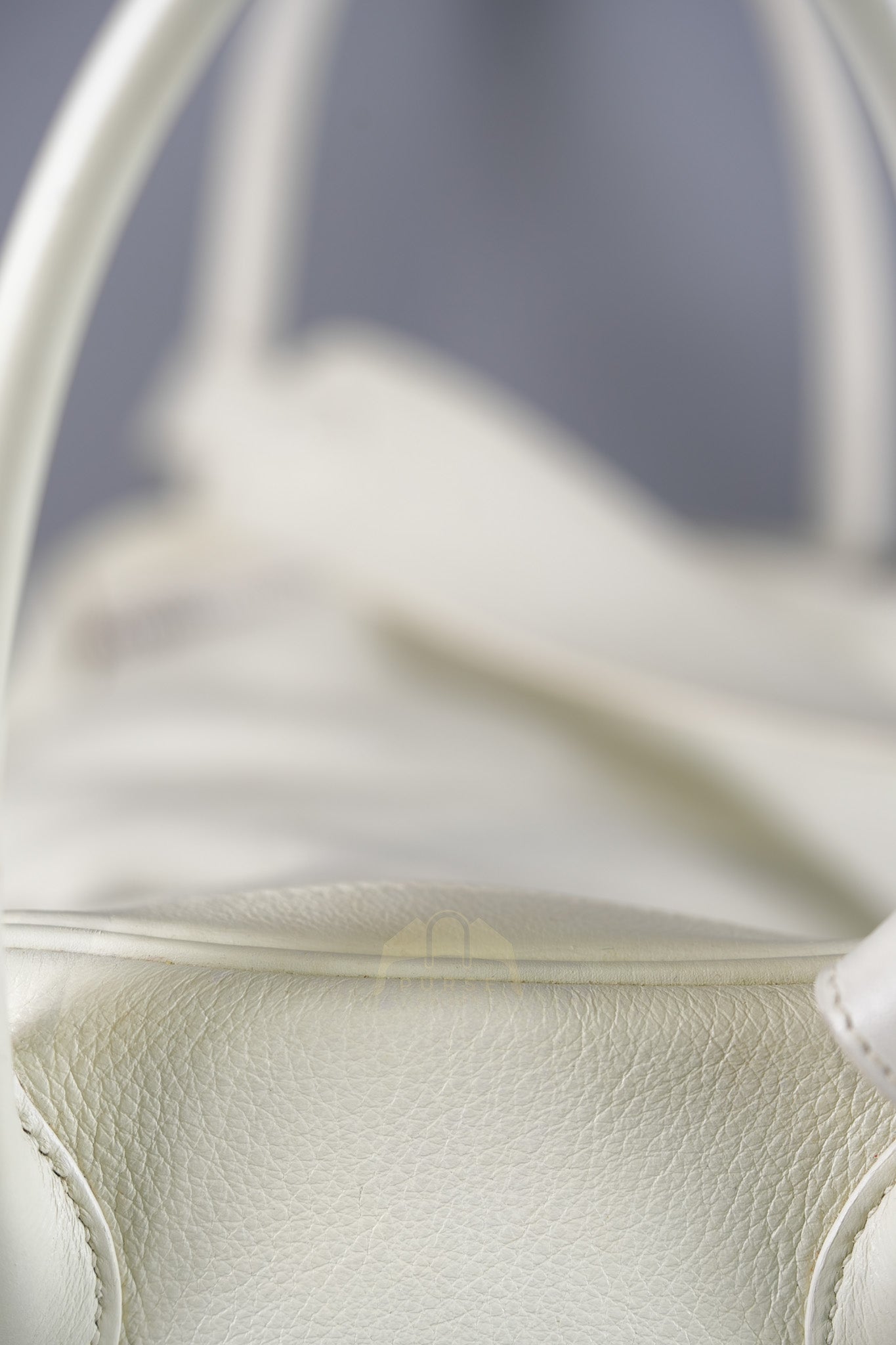 Lindy 30 in White Evercolor Leather & Palladium Hardware Stamp Square K (2007) | Purse Maison Luxury Bags Shop