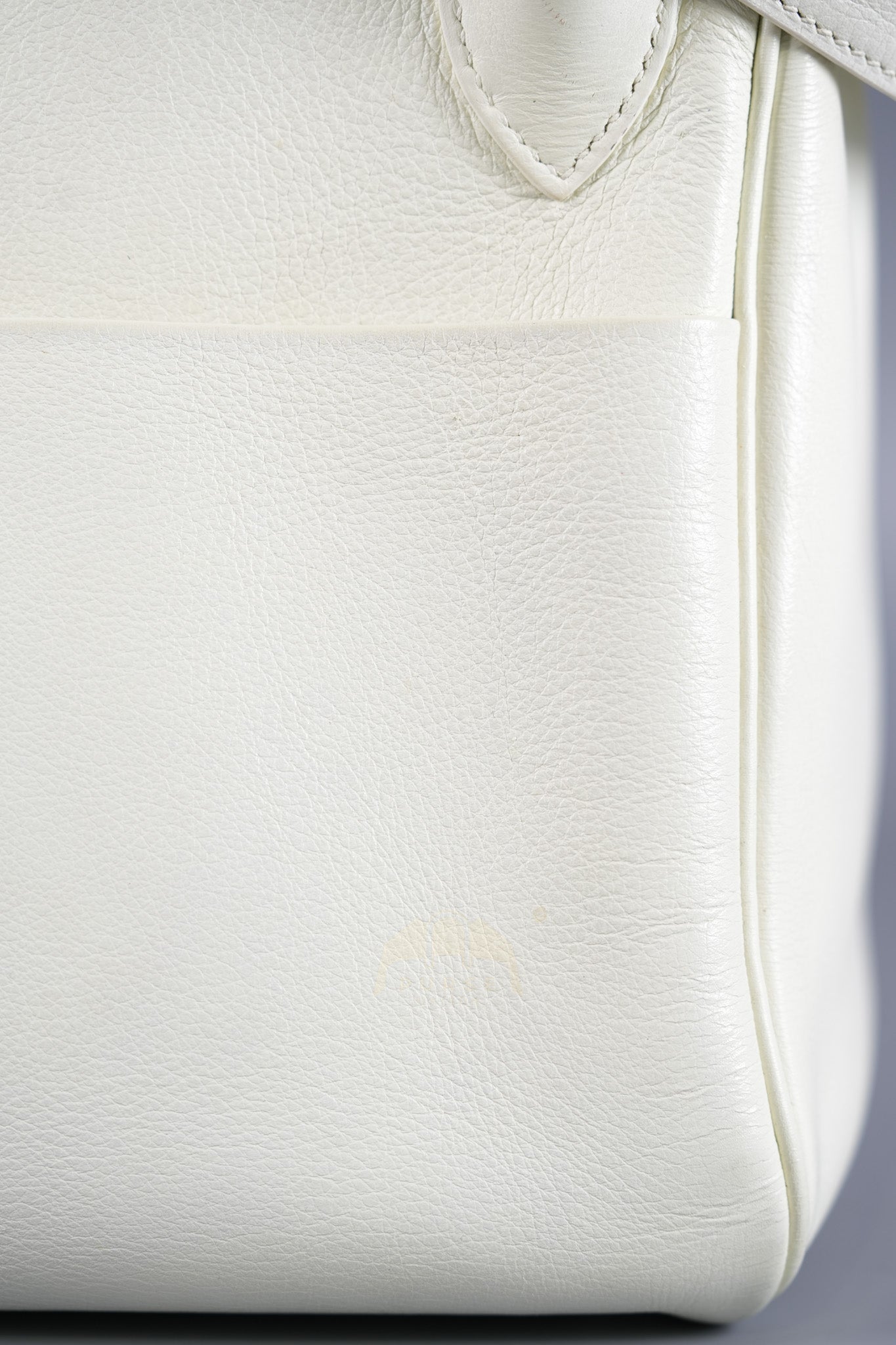 Lindy 30 in White Evercolor Leather & Palladium Hardware Stamp Square K (2007) | Purse Maison Luxury Bags Shop