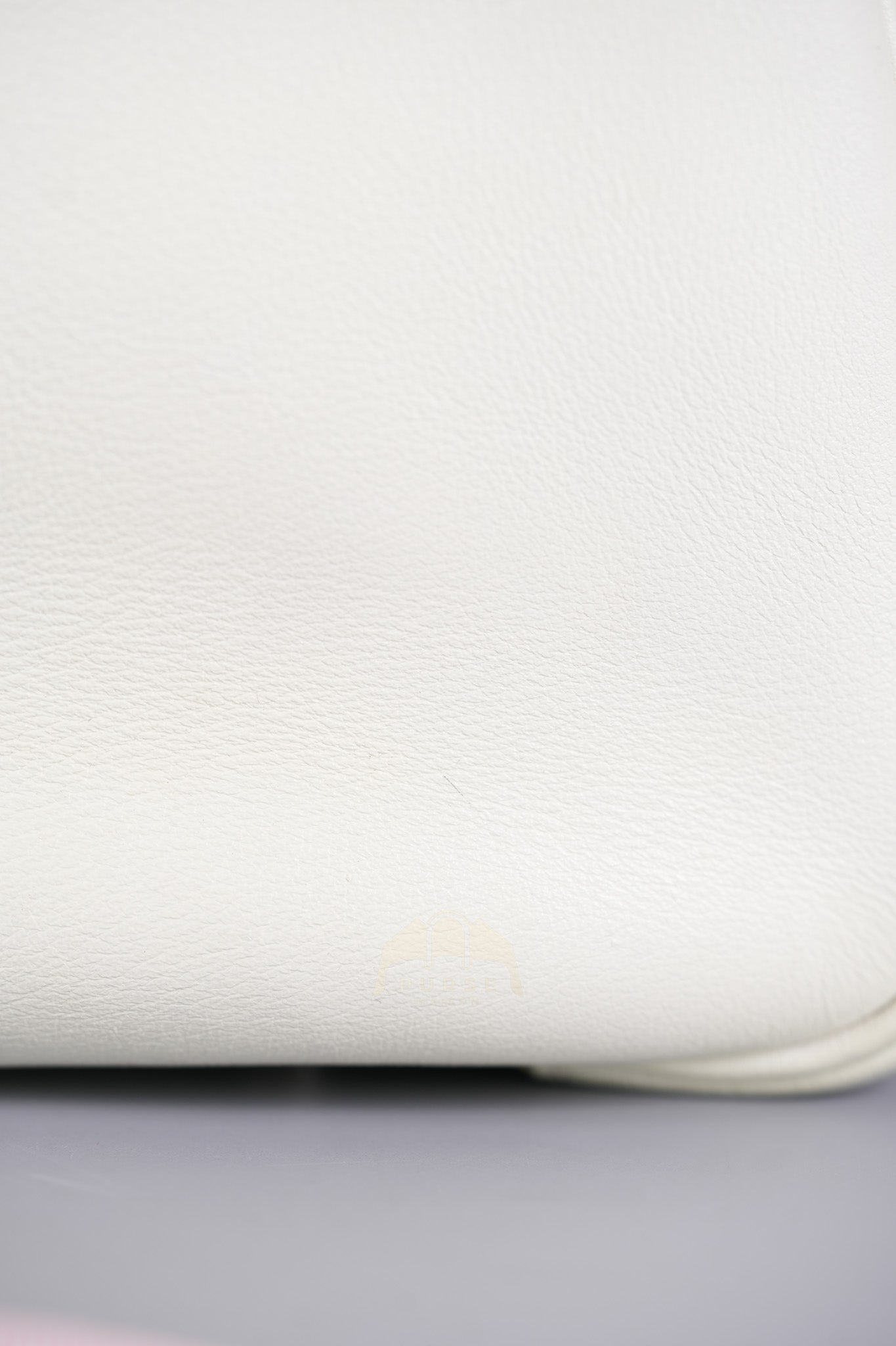 Lindy 30 in White Evercolor Leather & Palladium Hardware Stamp Square K (2007) | Purse Maison Luxury Bags Shop