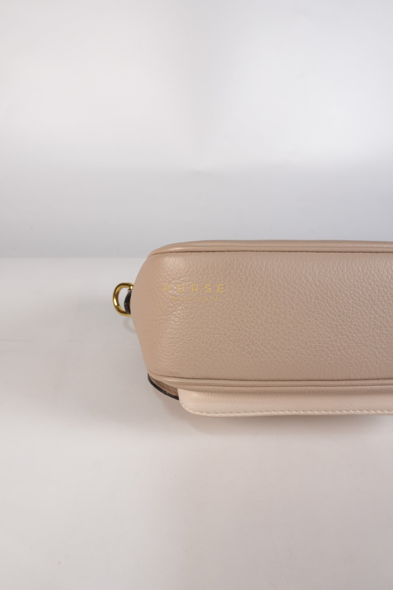 Lock Me Tender BB Bag in Beige Grained Calfskin Leather & Gold Hardware Microchip | Purse Maison Luxury Bags Shop