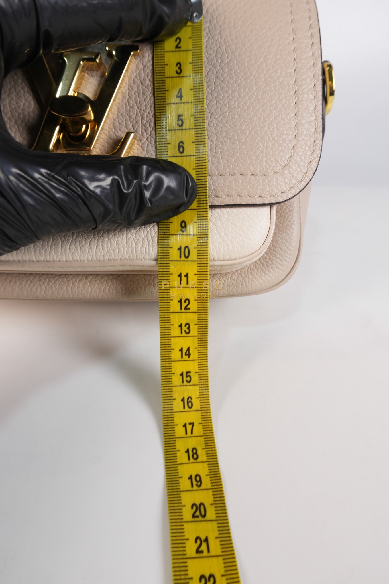 Lock Me Tender BB Bag in Beige Grained Calfskin Leather & Gold Hardware Microchip | Purse Maison Luxury Bags Shop