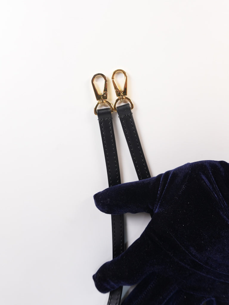 Locky BB in Black Epi Leather and Gold Hardware (Date Code: FL0189) | Purse Maison Luxury Bags Shop