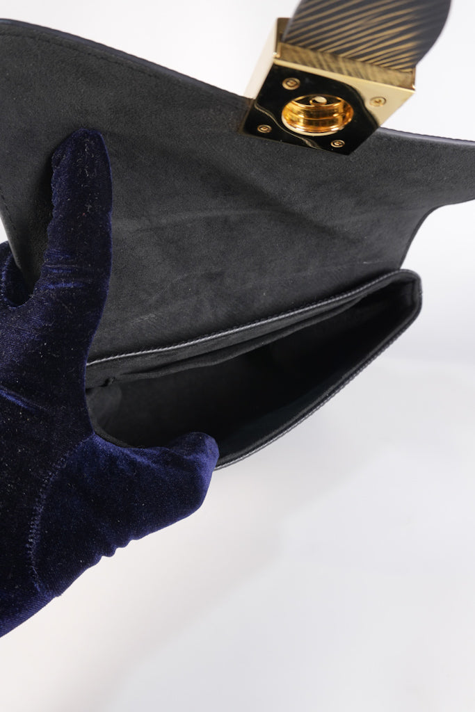 Locky BB in Black Epi Leather and Gold Hardware (Date Code: FL0189) | Purse Maison Luxury Bags Shop