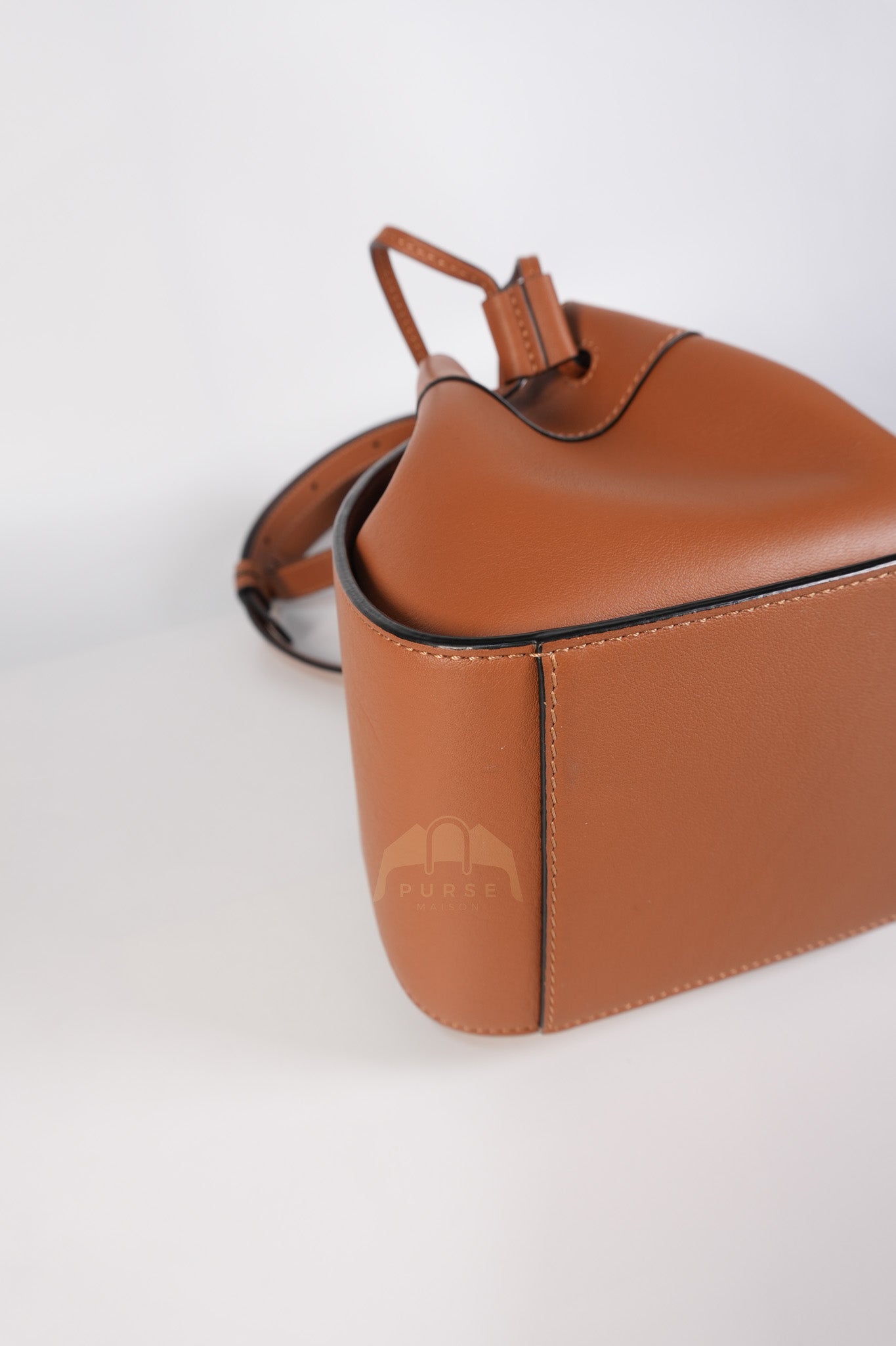 Hammock Mini in Tan Calfskin Leather Crossbody Bag | Purse Maison Luxury Bags Shop