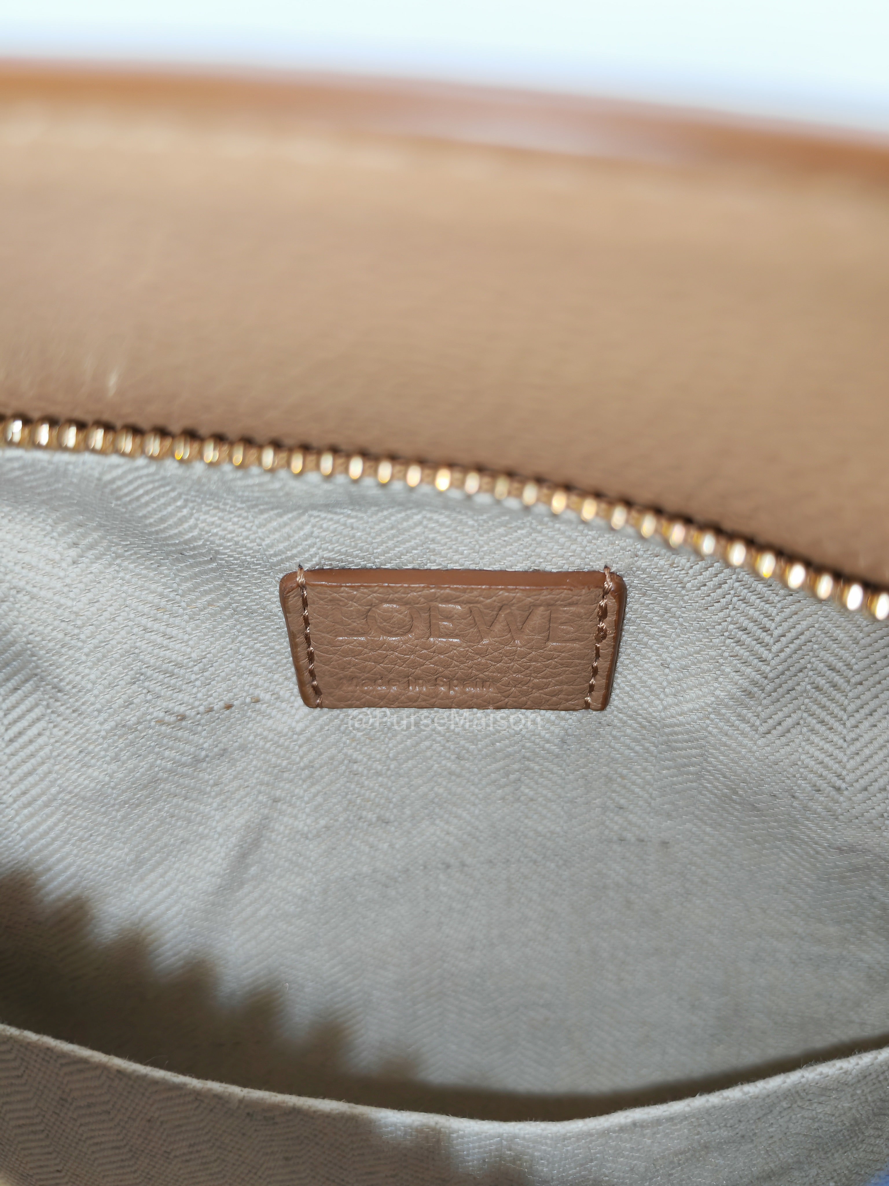 Loewe Puzzle Edge Small in Toffee Grained Calfskin Leather Shoulder Bag | Purse Maison Luxury Bags Shop