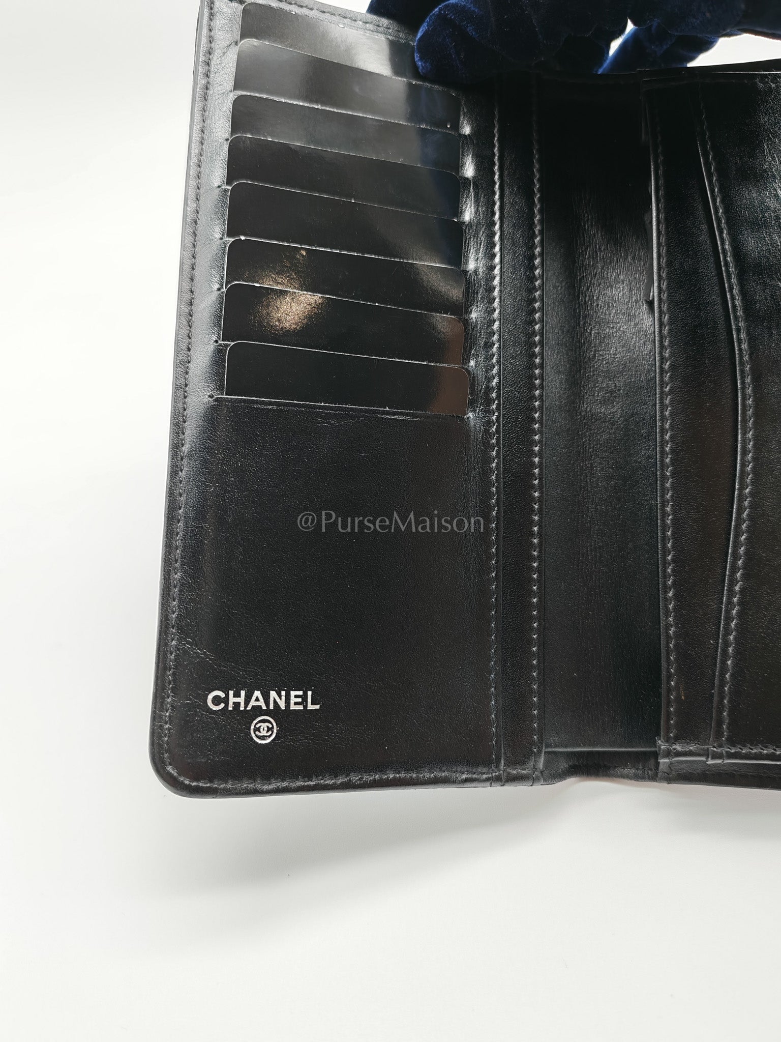 Long Bifold Wallet in Black Caviar Leather and Silver Hardware Series 17 | Purse Maison Luxury Bags Shop