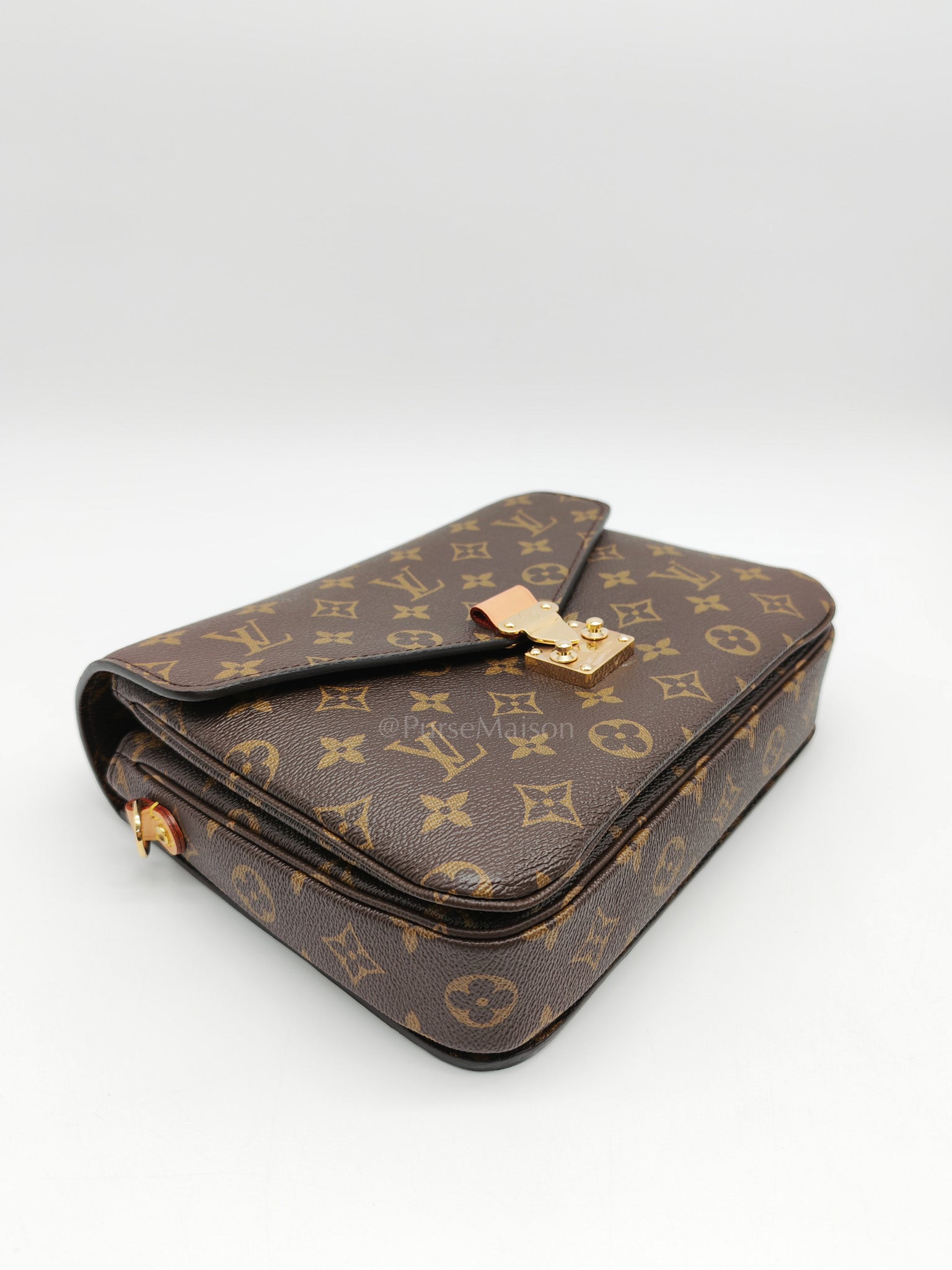 Pochette Metis in Monogram Canvas & Gold Hardware (Datecode: GI1290)