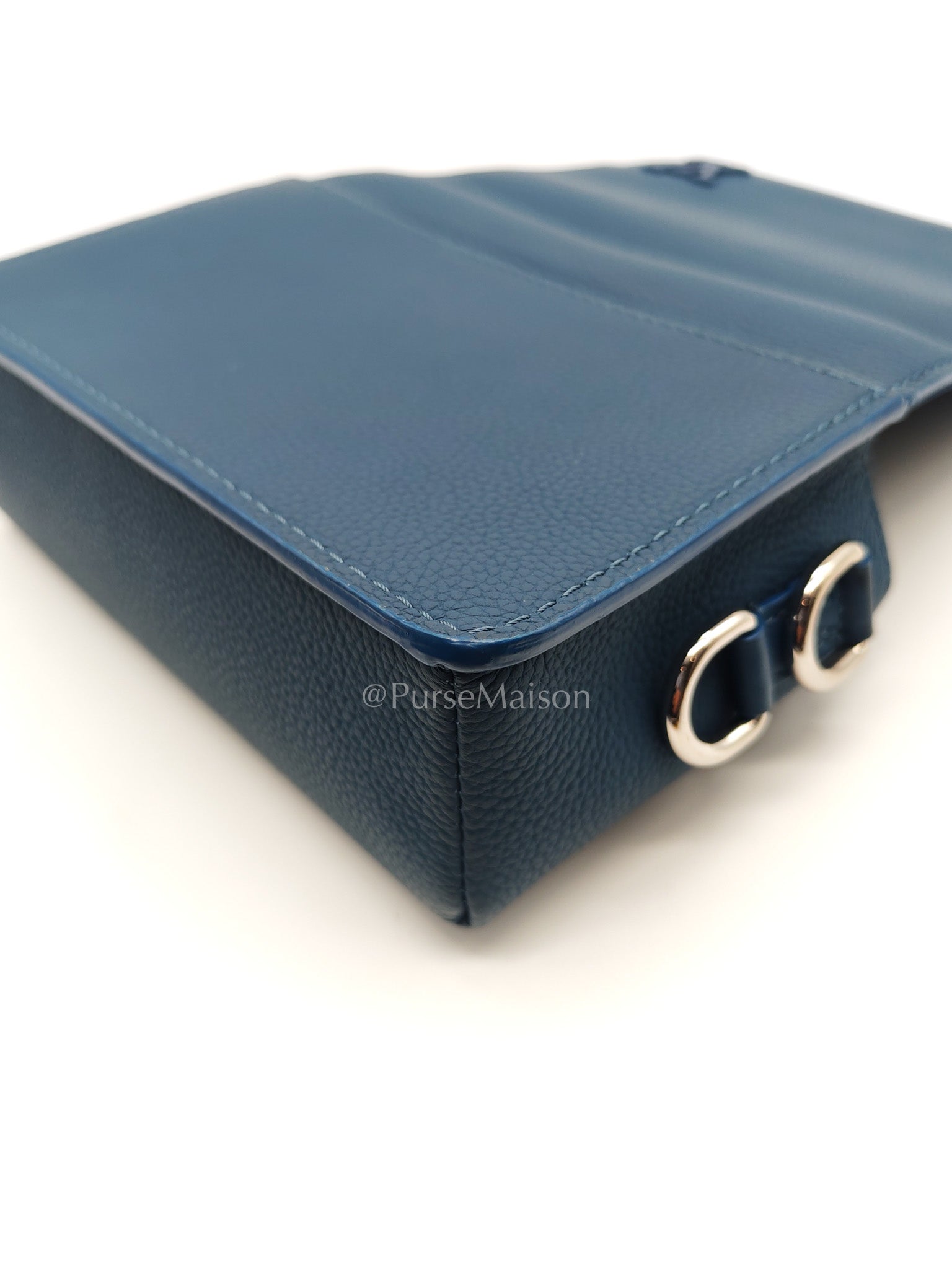Louis Vuitton Fastline Wearable Wallet in Atlantic Blue Cowhide Leather and Silver Hardware Microchip | Purse Maison Luxury Bags Shop