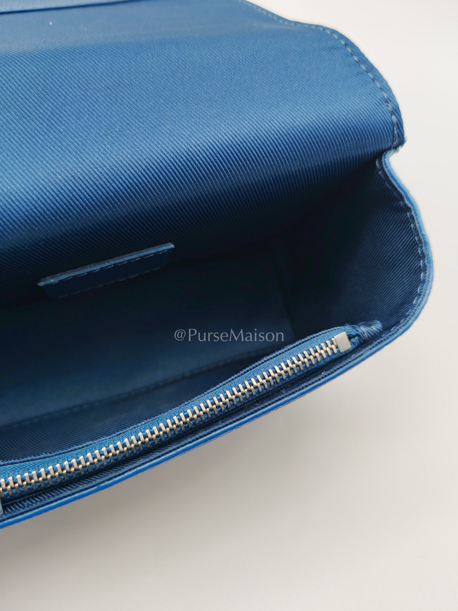 Louis Vuitton Fastline Wearable Wallet in Atlantic Blue Cowhide Leather and Silver Hardware Microchip | Purse Maison Luxury Bags Shop