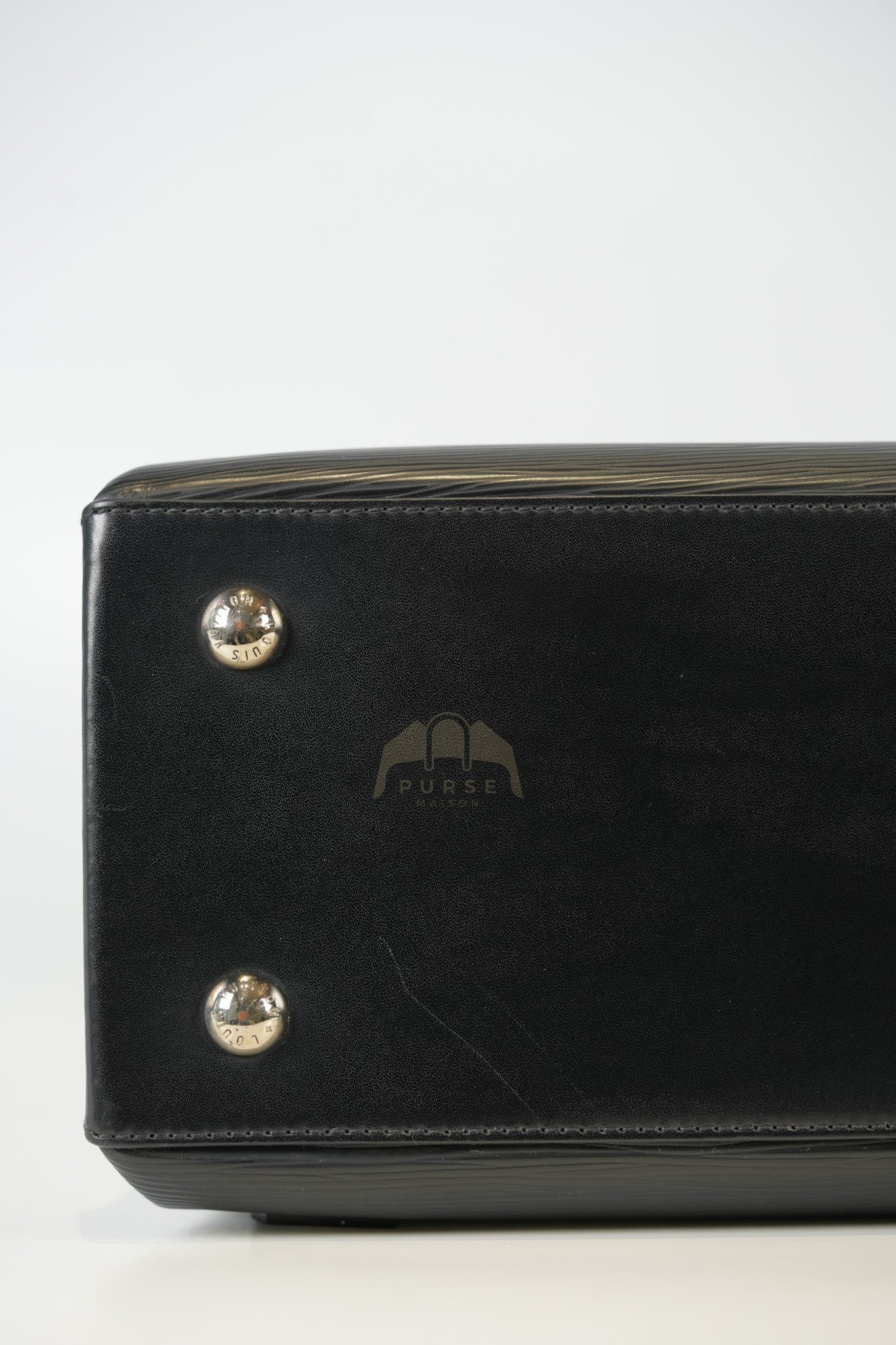 Kleber MM Bag in Black Epi Leather & Silver Hardware (Date Code: FO3106) | Purse Maison Luxury Bags Shop