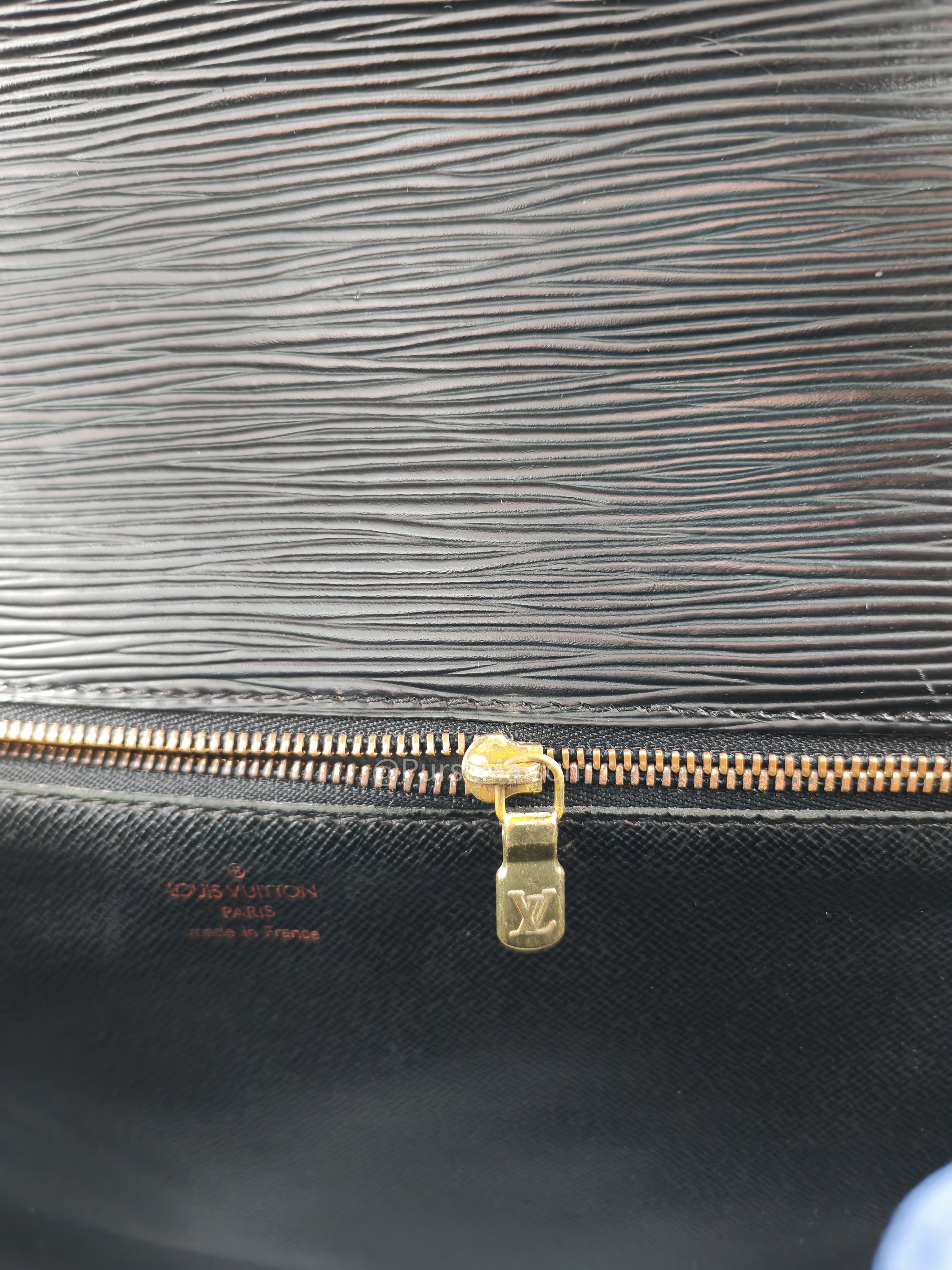 Louis Vuitton Monceau 28 in Black Epi Leather and Gold Hardware (Datecode: SR1002) | Purse Maison Luxury Bags Shop