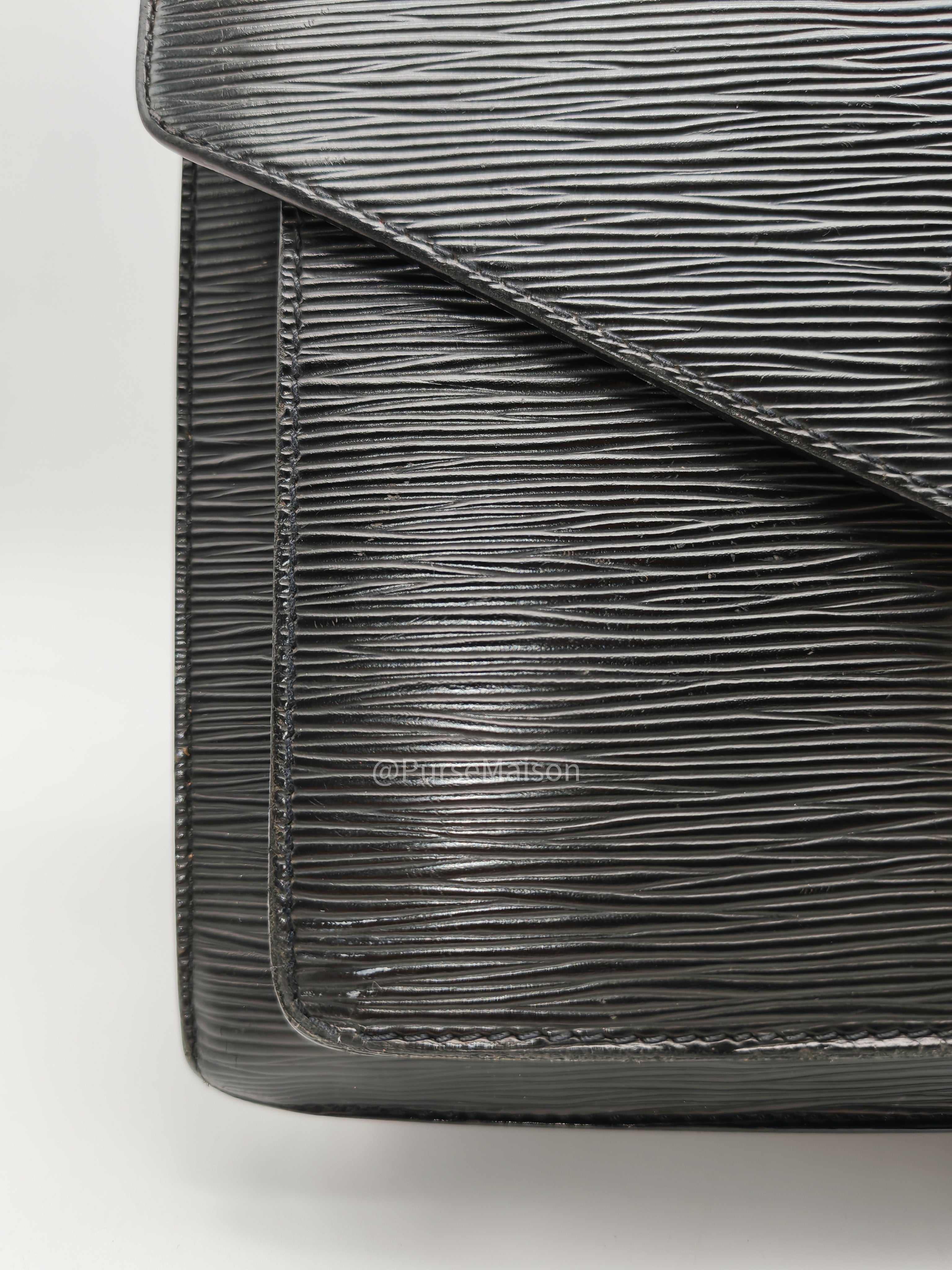 Louis Vuitton Monceau 28 in Black Epi Leather and Gold Hardware (Datecode: SR1002) | Purse Maison Luxury Bags Shop