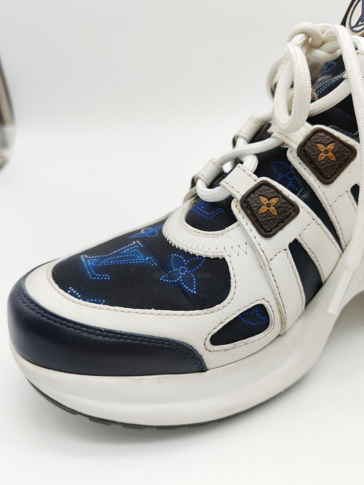 Louis Vuitton Monogram Archlight Sneakers in White and Navy Blue Size 37 EU (24cm) | Purse Maison Luxury Bags Shop