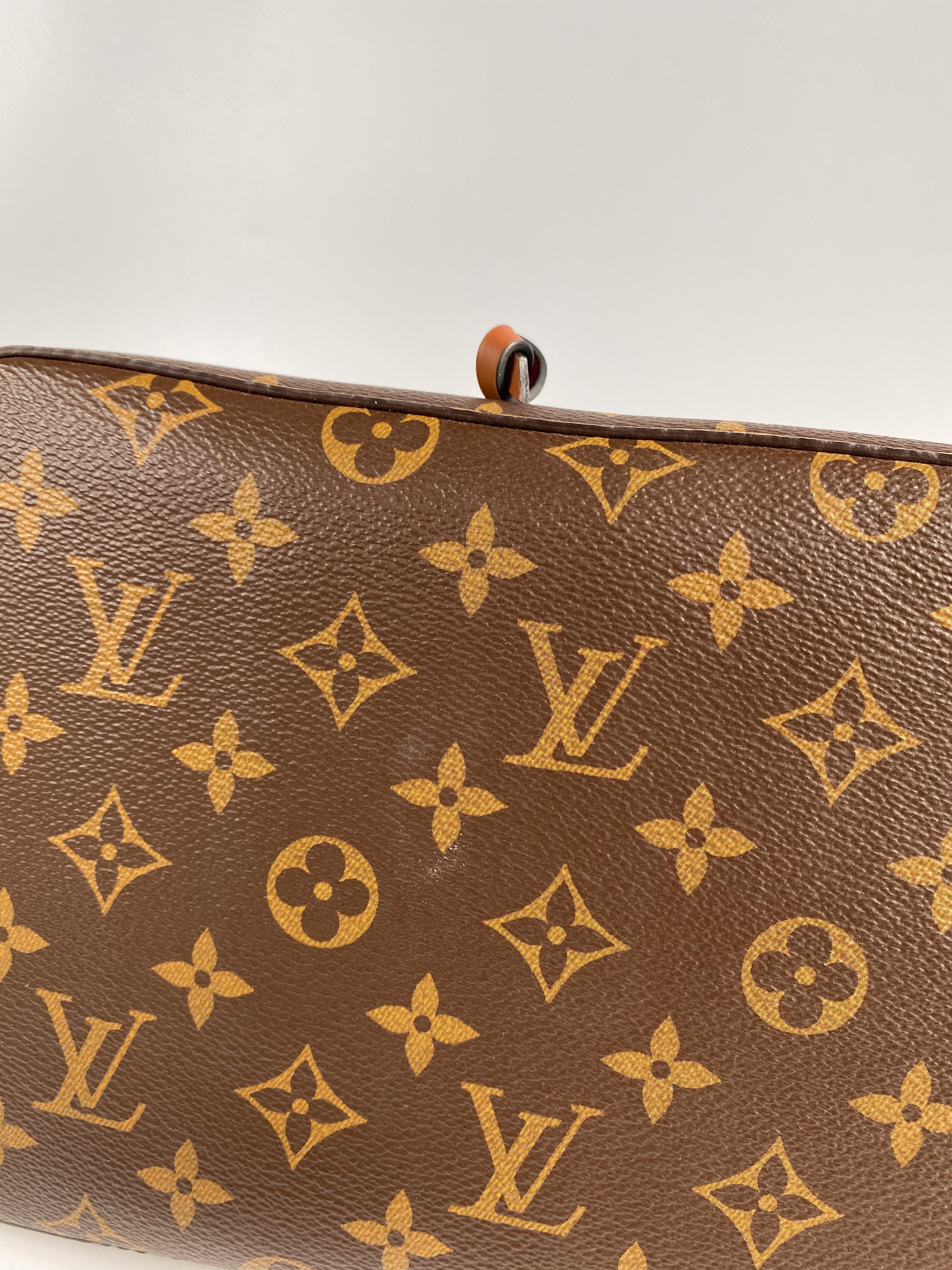 Louis Vuitton Neo Noe Caramel Monogram Canvas (Microchip)