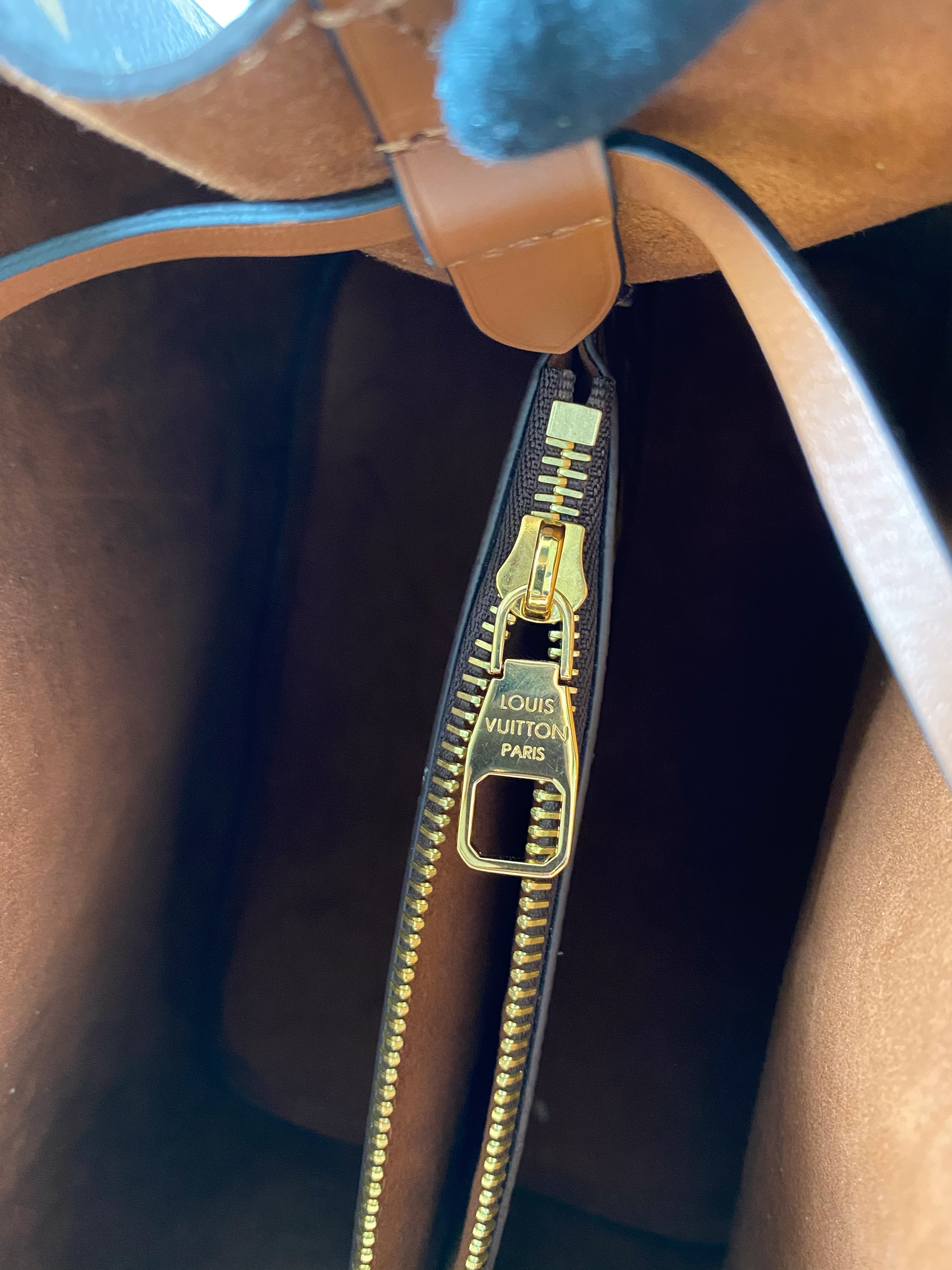 Louis Vuitton Neo Noe Caramel Monogram Canvas (Microchip)