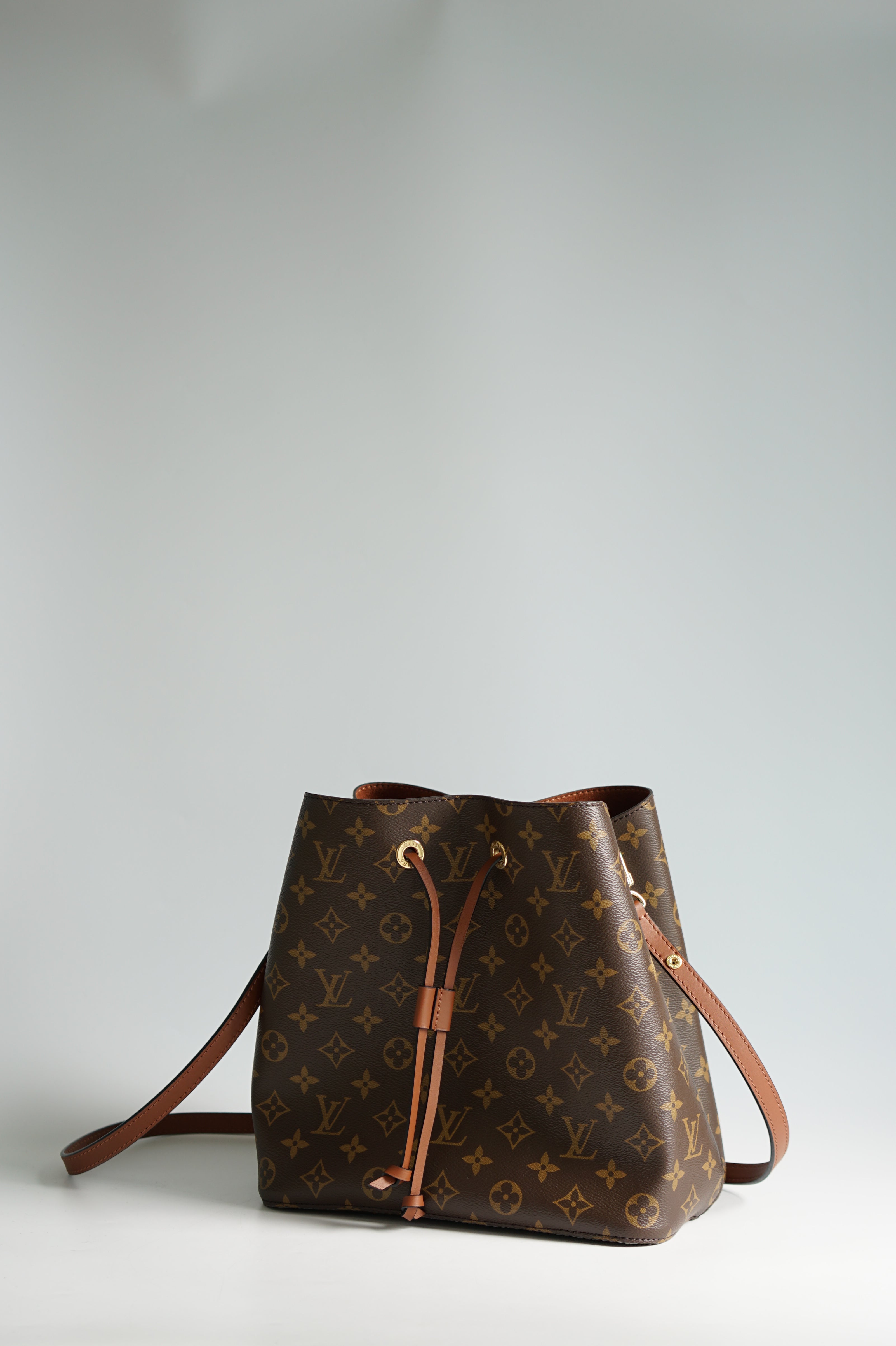 Louis Vuitton Neo Noe Caramel Monogram Canvas (Microchip)