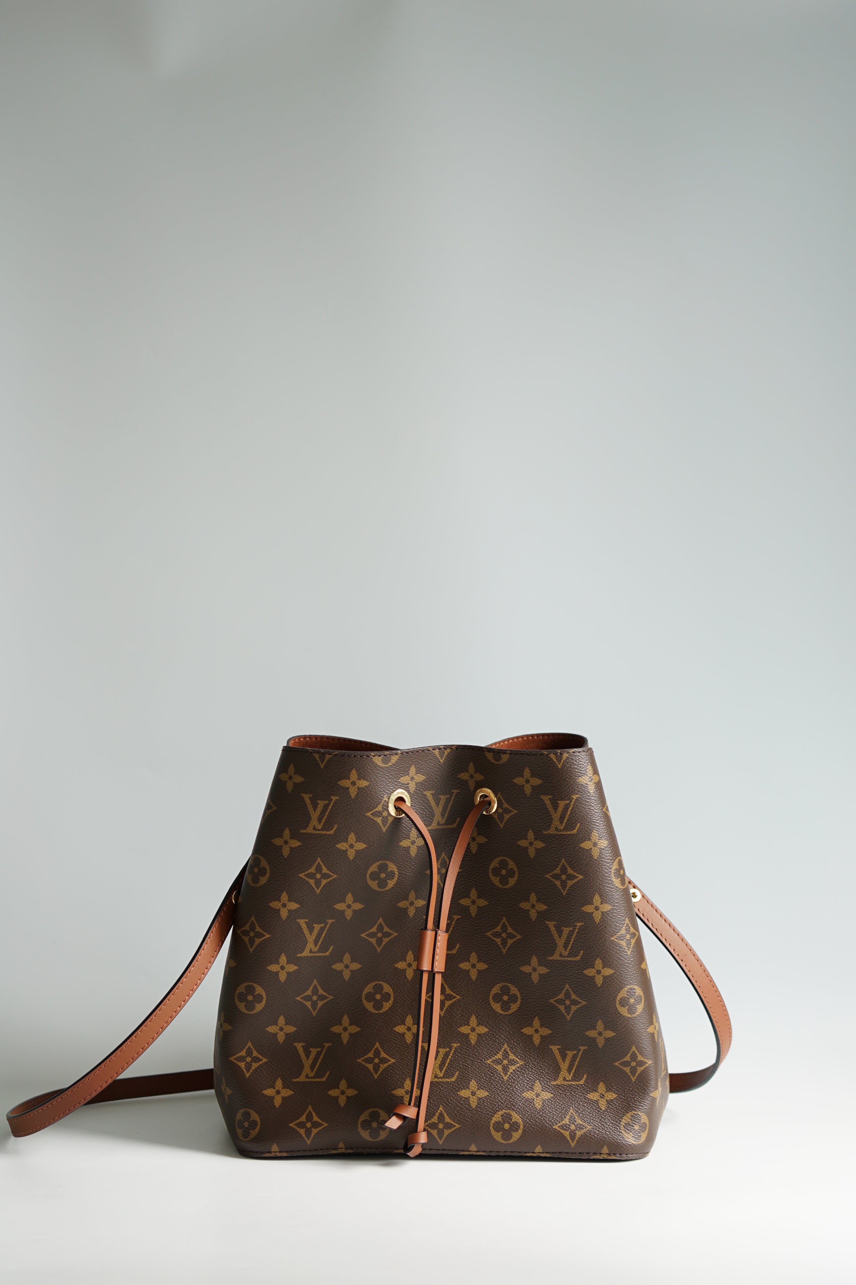 Louis Vuitton Neo Noe Caramel Monogram Canvas (Microchip)