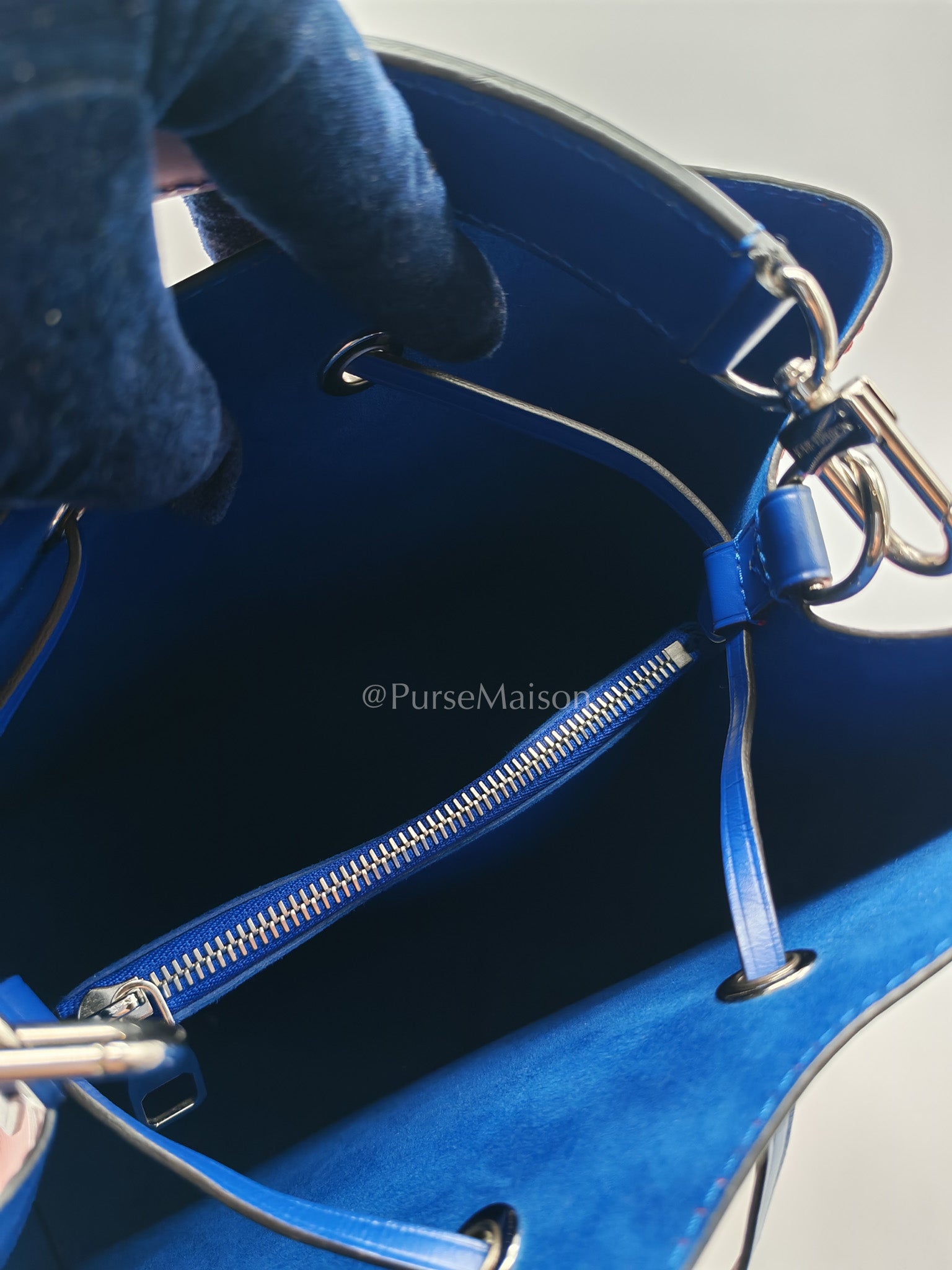 Louis Vuitton Neo Noe MM Coquelicot Red/Blue Epi Leather Bucket Bag (Date Code: SR4138) | Purse Maison Luxury Bags Shop