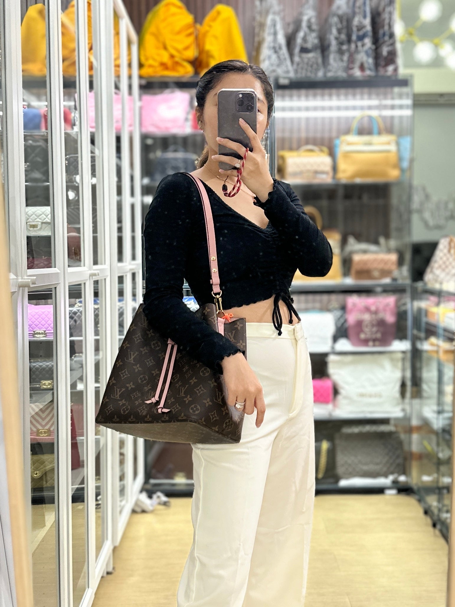 Louis Vuitton Neo Noe Rose Poudre Monogram Canvas (Date code: MI0139) | Purse Maison Luxury Bags Shop