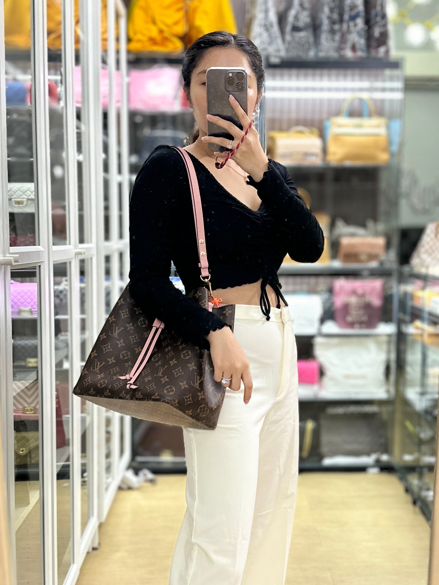 Louis Vuitton Neo Noe Rose Poudre Monogram Canvas (Date code: MI0139) | Purse Maison Luxury Bags Shop