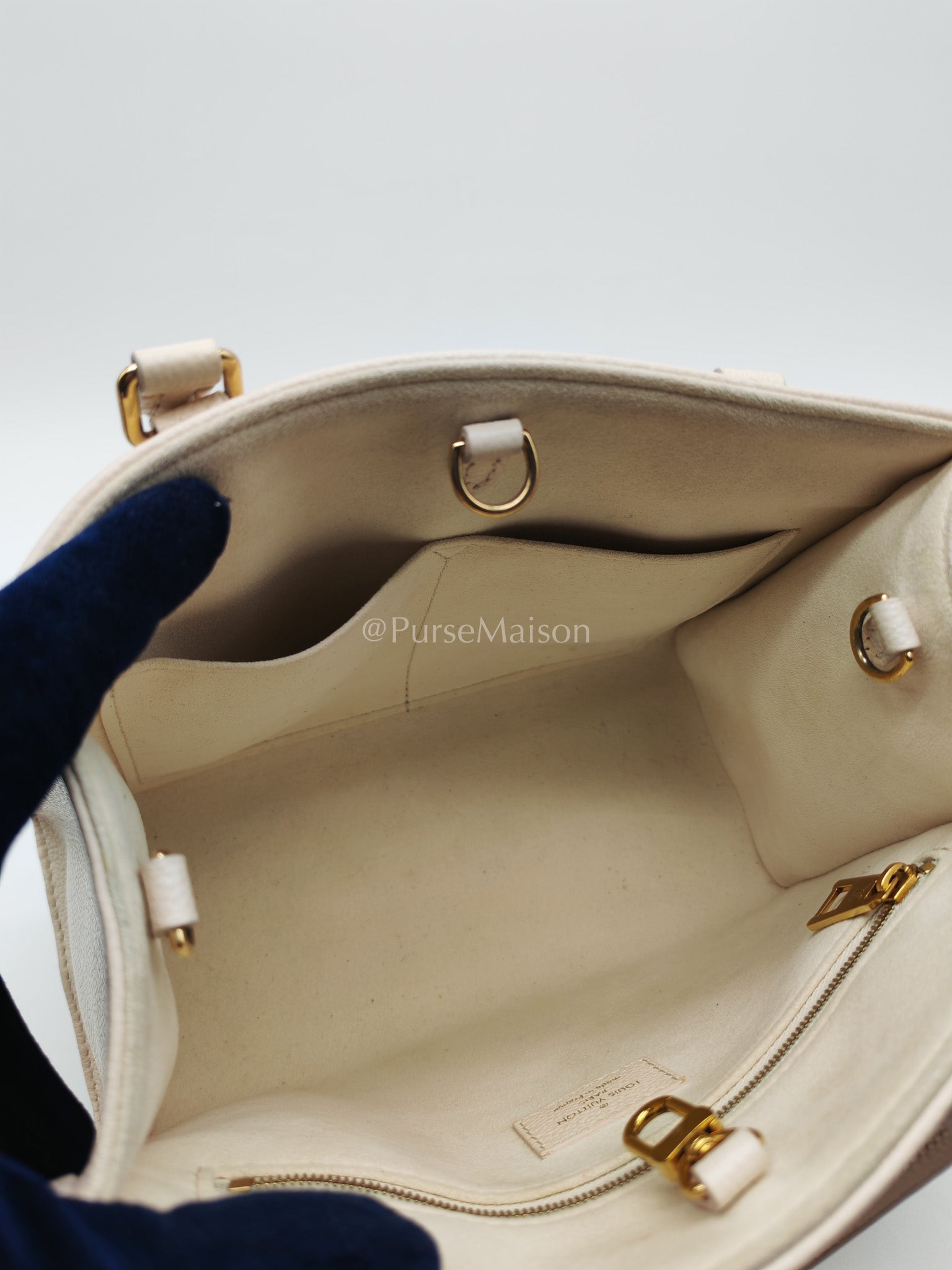 Louis Vuitton On The Go PM in White Monogram Empreinte Leather (Microchip) | Purse Maison Luxury Bags Shop