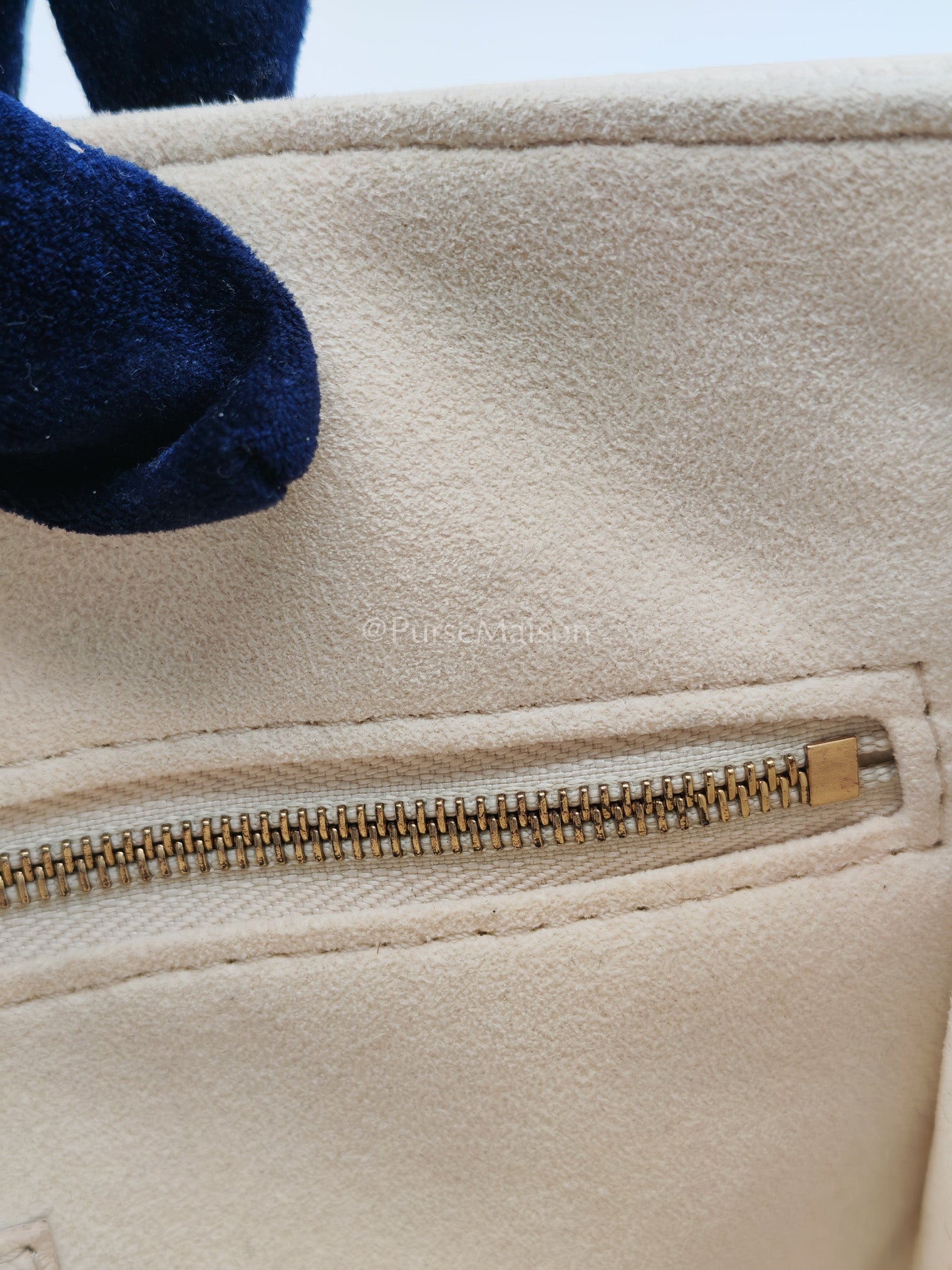 Louis Vuitton On The Go PM in White Monogram Empreinte Leather (Microchip) | Purse Maison Luxury Bags Shop
