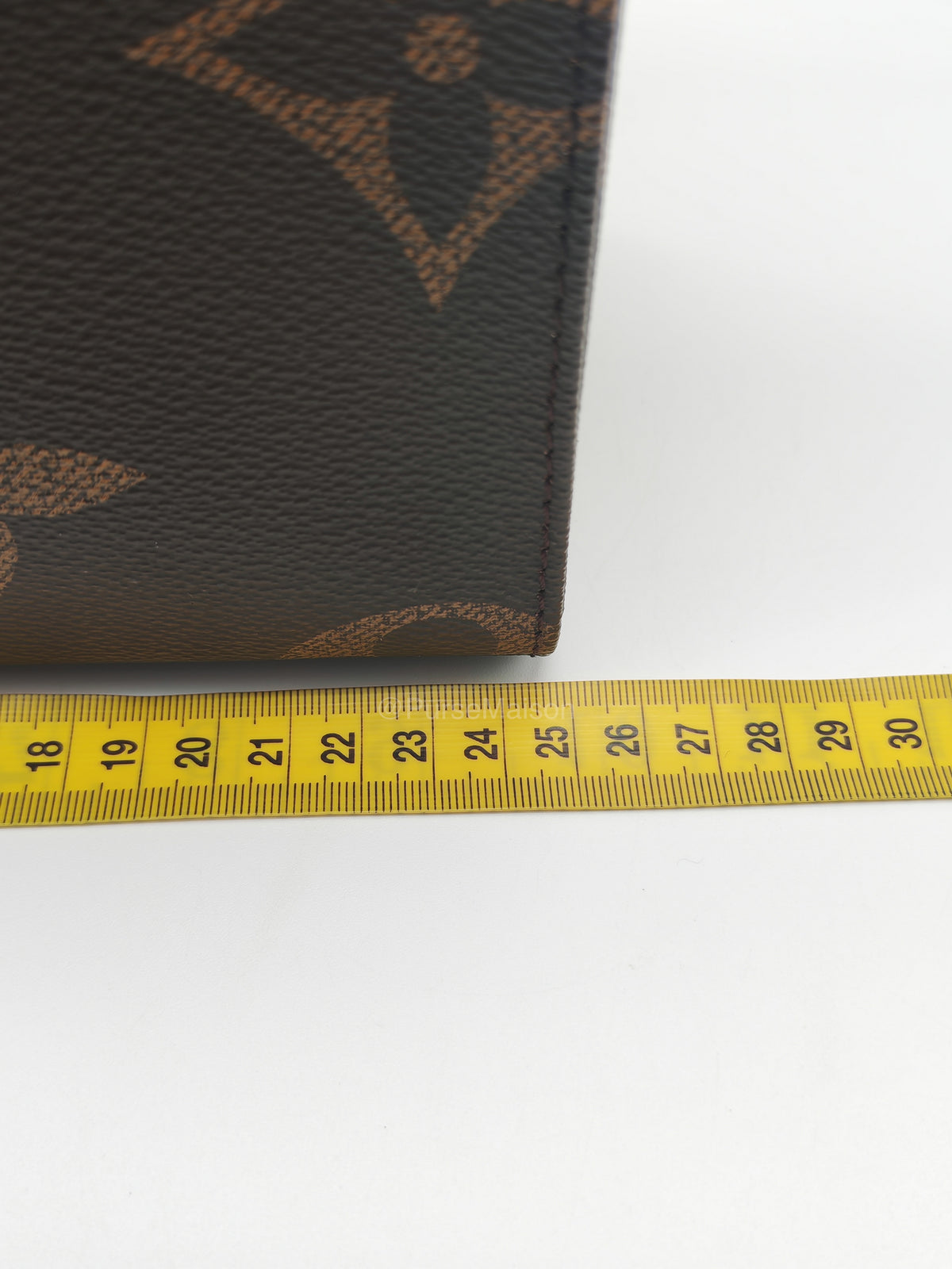 Louis Vuitton OnTheGo (OTG) PM in Reverse Monogram Canvas and Gold Hardware Microchip | Purse Maison Luxury Bags Shop