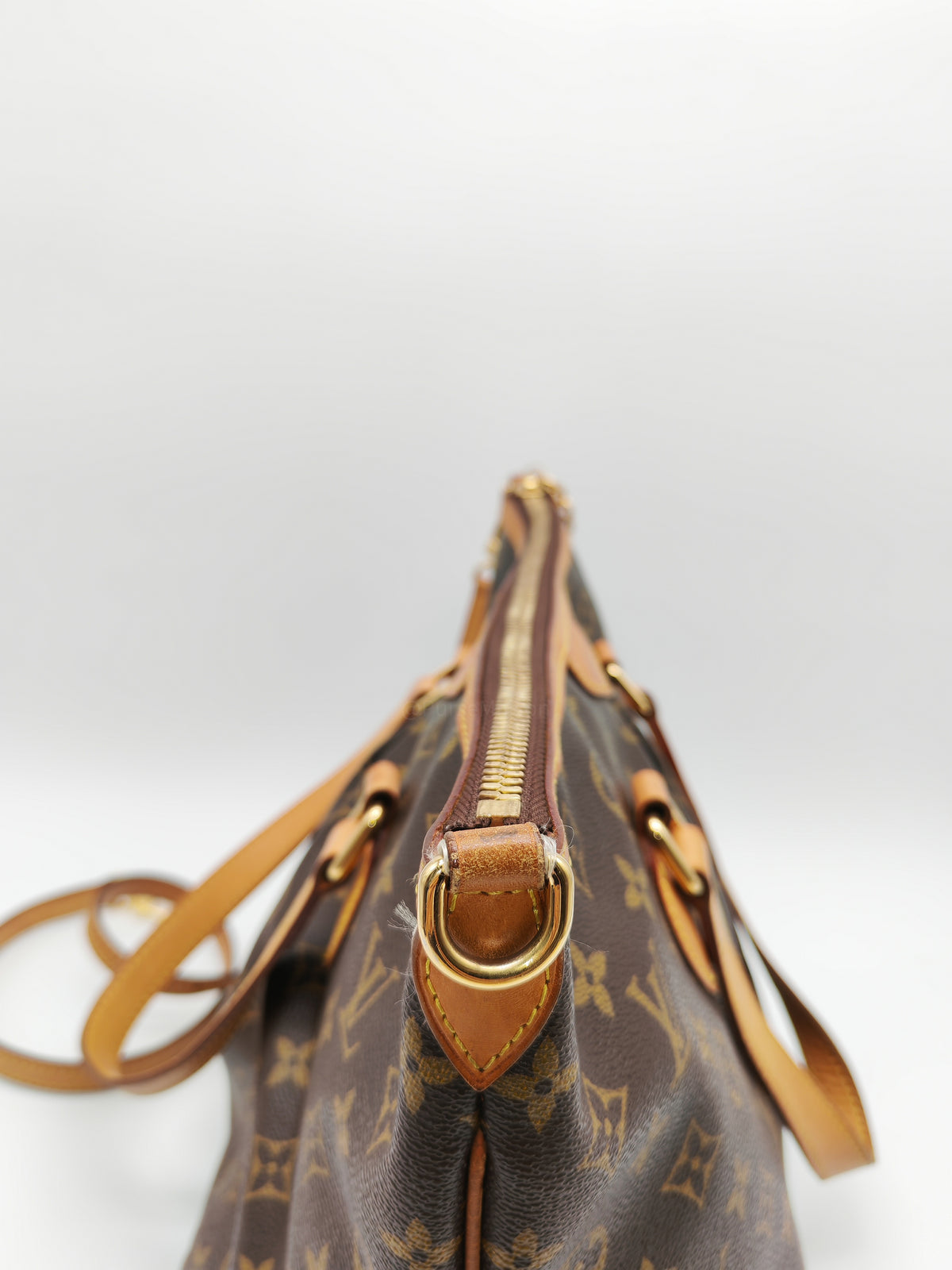 Louis Vuitton Palermo PM Bag in Monogram Canvas and Gold Hardware (Datecode: TA3133) | Purse Maison Luxury Bags Shop