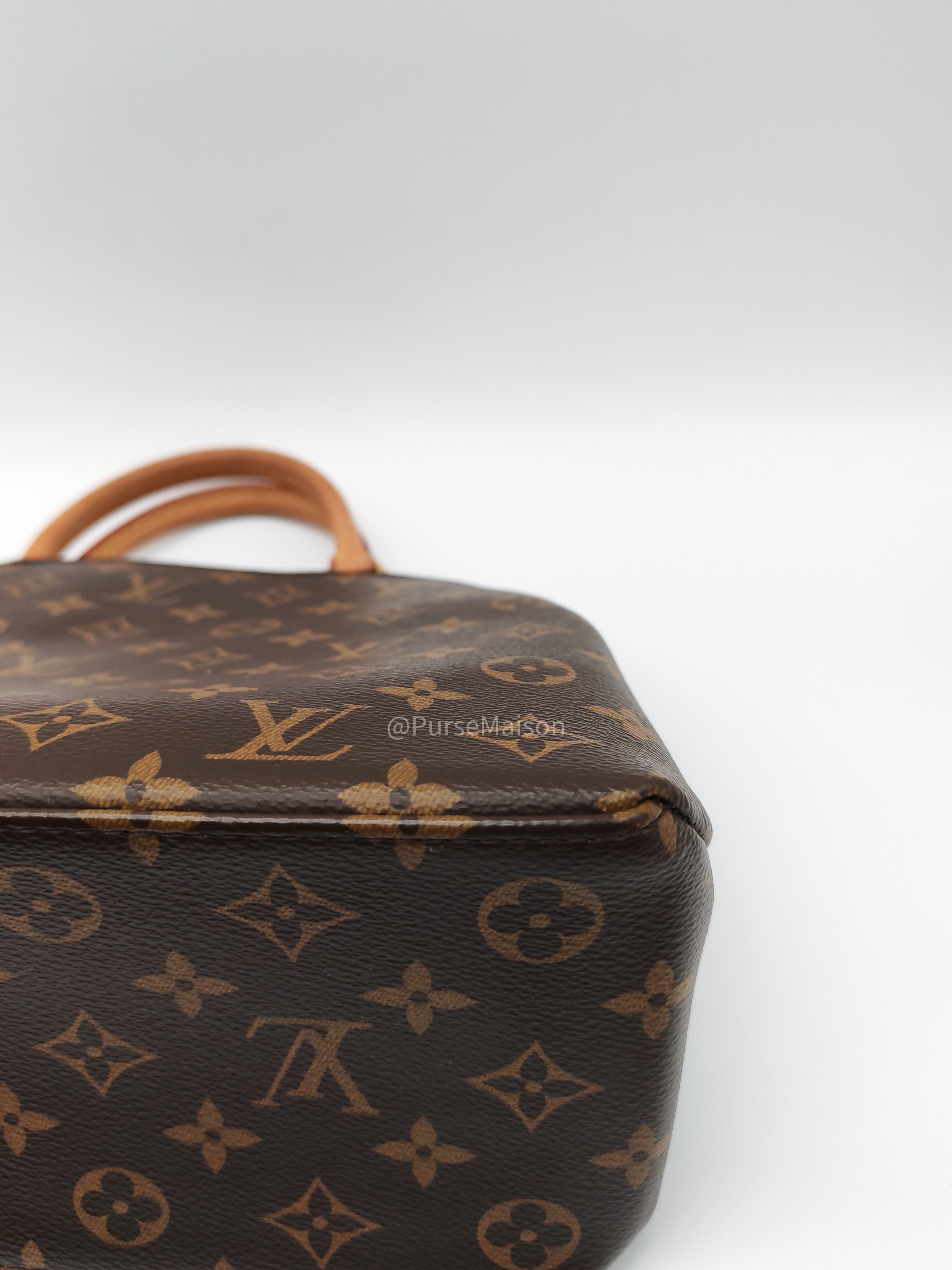 Louis Vuitton Petit Palais in Monogram Canvas and Gold Hardware Microchip | Purse Maison Luxury Bags Shop