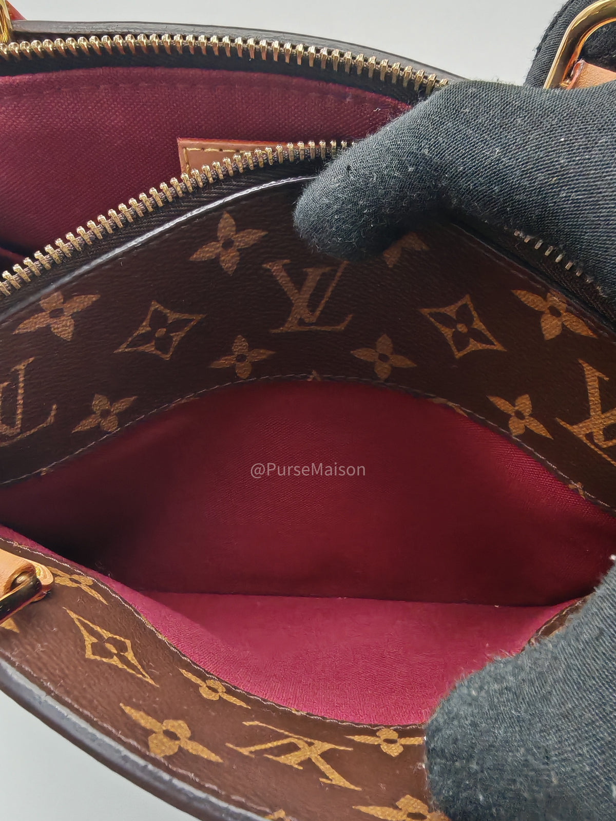 Louis Vuitton Petit Palais in Monogram Canvas and Gold Hardware Microchip | Purse Maison Luxury Bags Shop