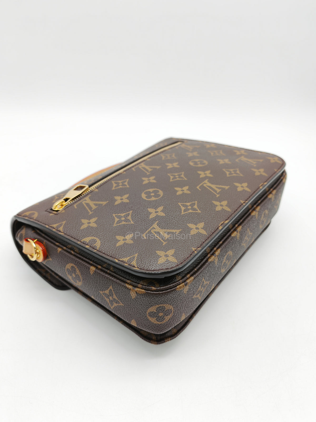 Louis Vuitton Pochette Metis MM in Monogram Canvas (Microchip) | Purse Maison Luxury Bags Shop