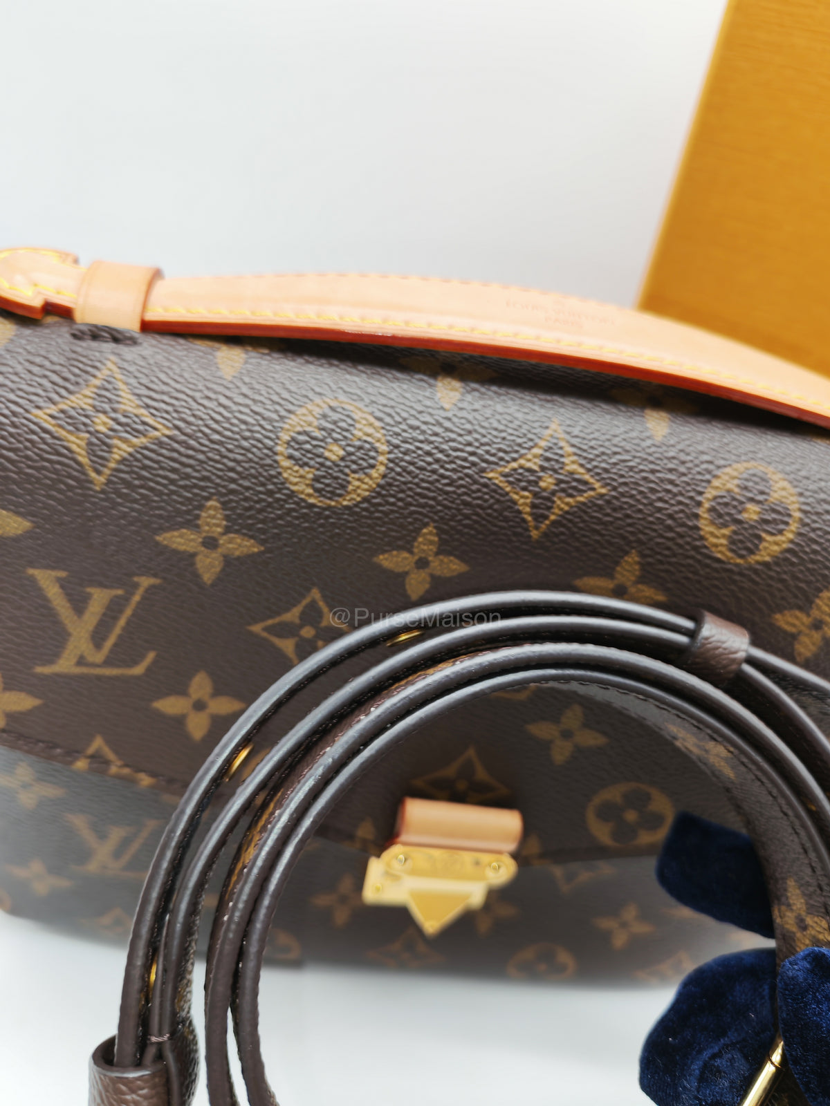 Louis Vuitton Pochette Metis MM in Monogram Canvas (Microchip) | Purse Maison Luxury Bags Shop