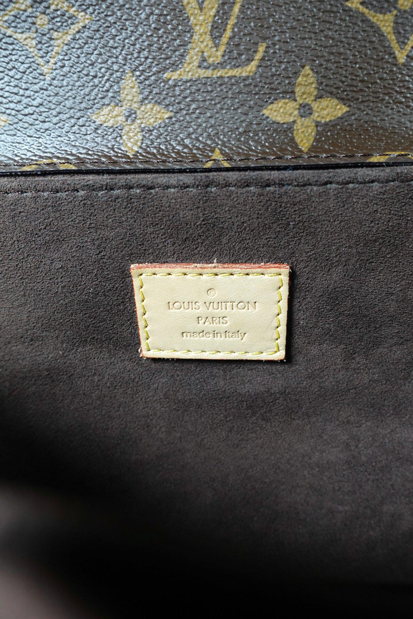 Louis Vuitton Pochette Metis Monogram (PL1147)