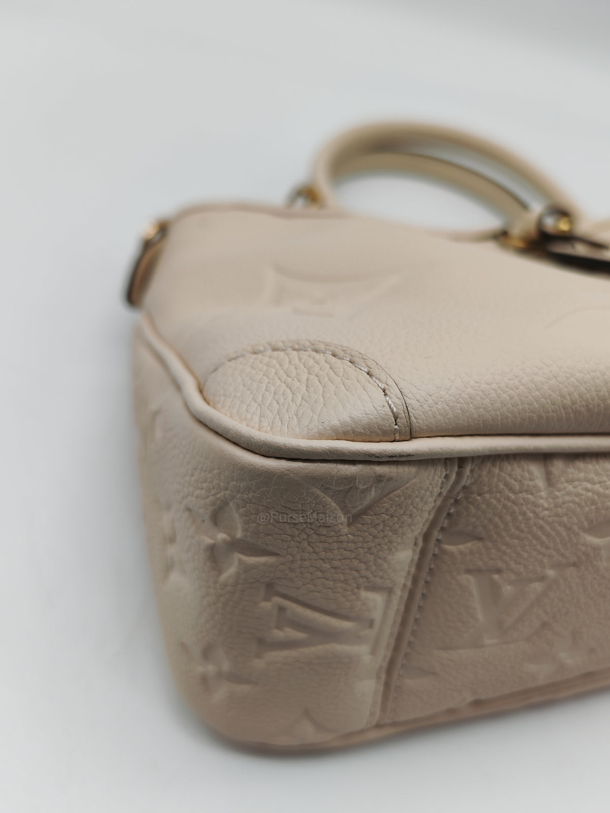 Louis Vuitton Trianon PM Handbag in Cream Grained Cowhide Leather and Gold Hardware Microchip | Purse Maison Luxury Bags Shop