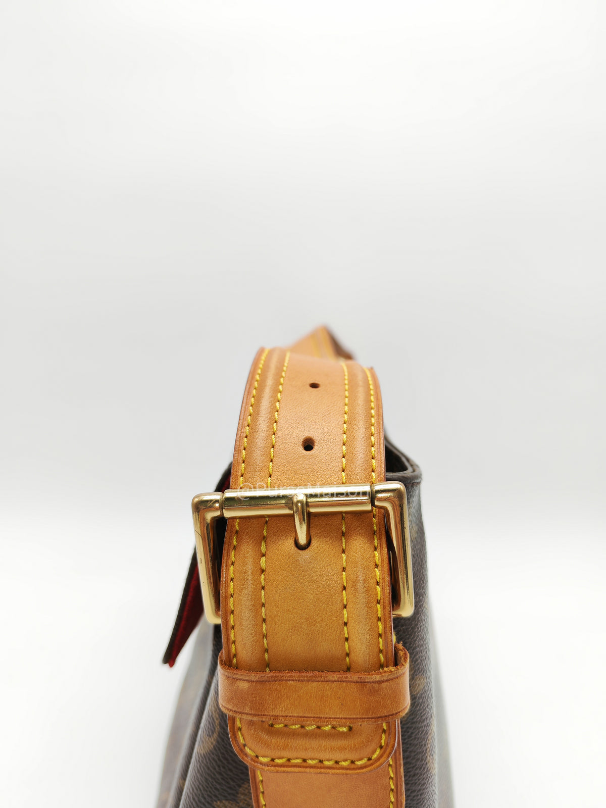 Louis Vuitton Viva-Cite GM in Monogram Canvas and Gold Hardware (Datecode: AR0045) | Purse Maison Luxury Bags Shop