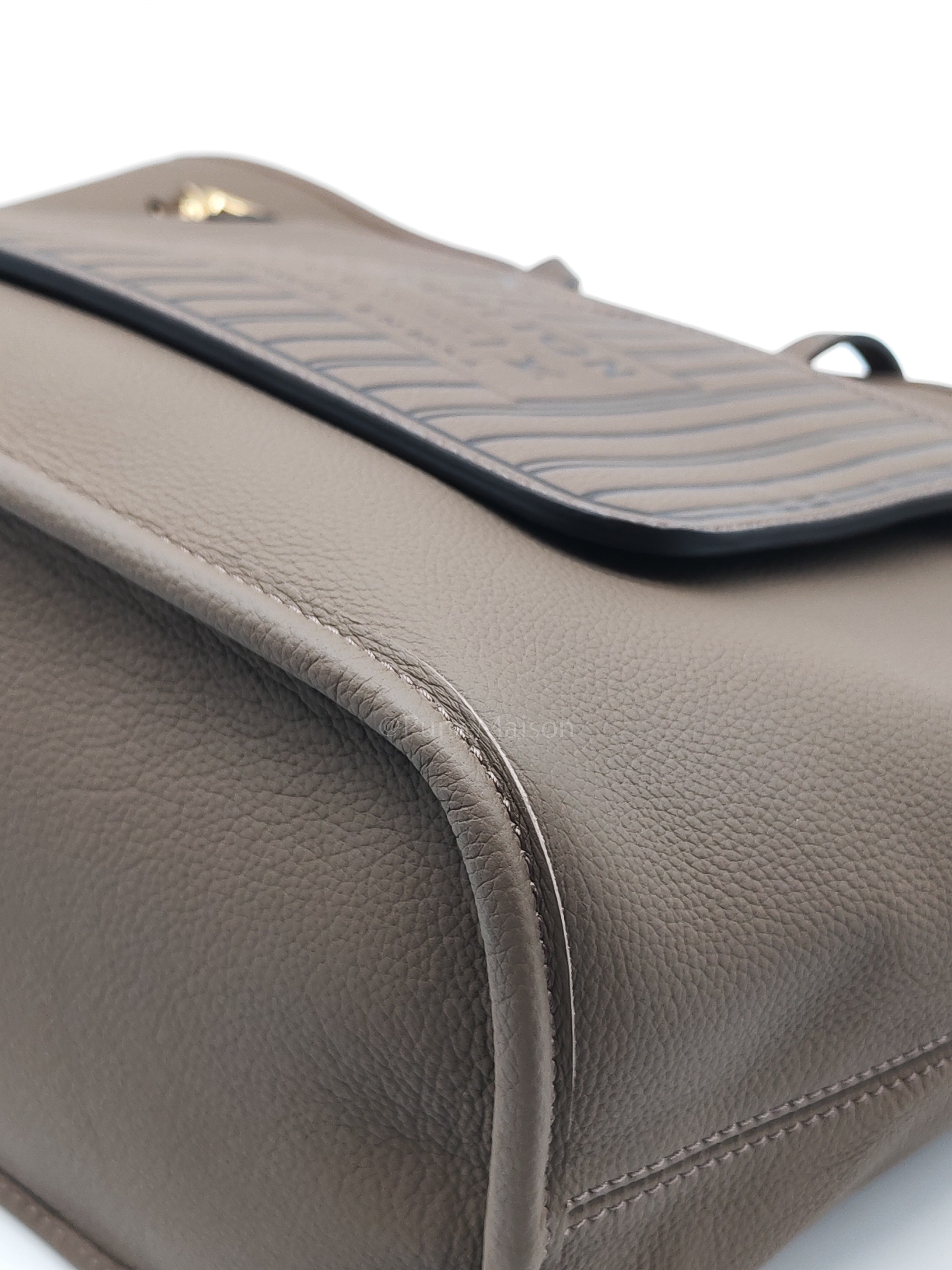 LV Inside Out Neverfull Microchip | Purse Maison Luxury Bags Shop