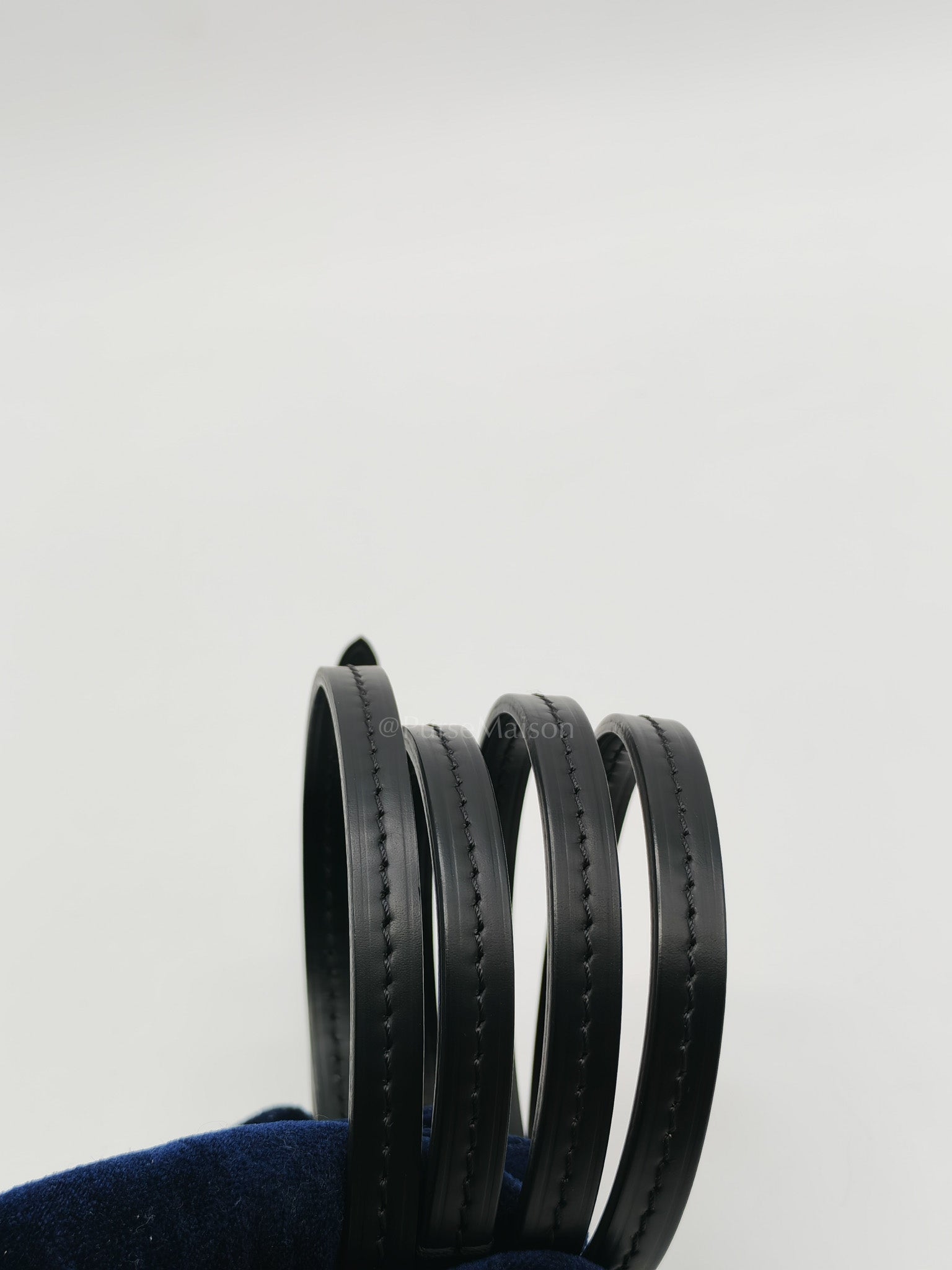 Clery Pochette in Black Epi Leather & Black/Silver Hardware (Datecode: SR2199)
