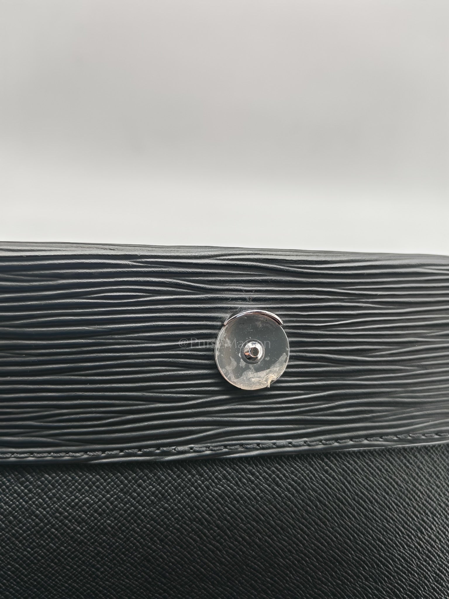 Clery Pochette in Black Epi Leather & Black/Silver Hardware (Datecode: SR2199)