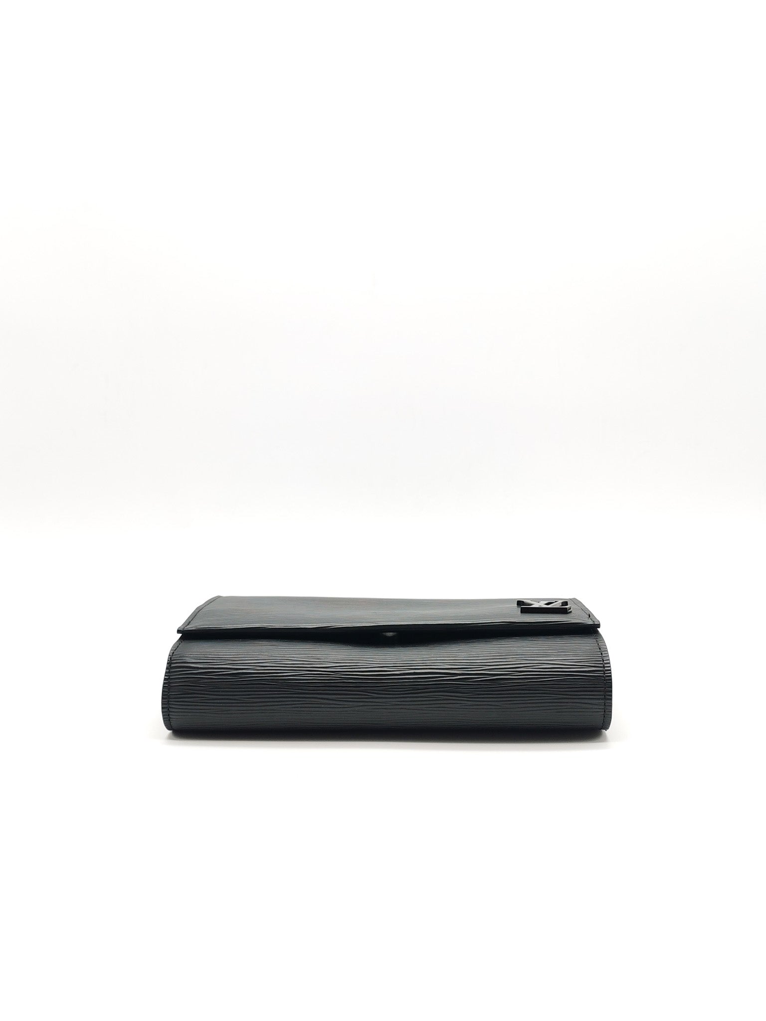 Clery Pochette in Black Epi Leather & Black/Silver Hardware (Datecode: SR2199)
