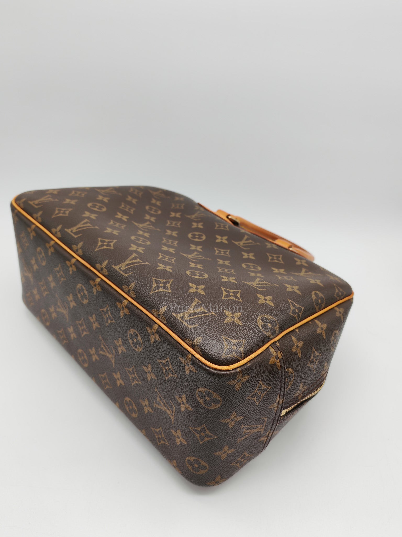 Deauville Monogram Canvas Handbag (Date Code: MB0041)