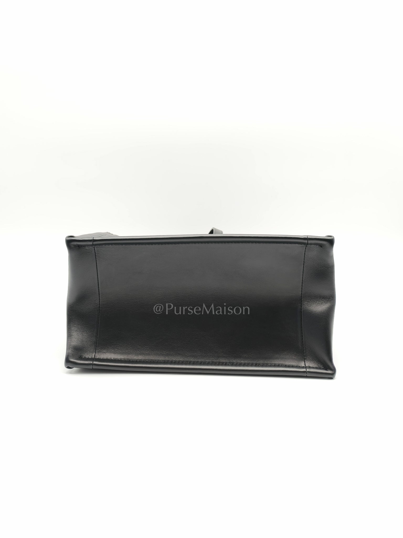Macrocannage Booktote Small in Black Lambskin Leather Shoulder Bag | Purse Maison Luxury Bags Shop
