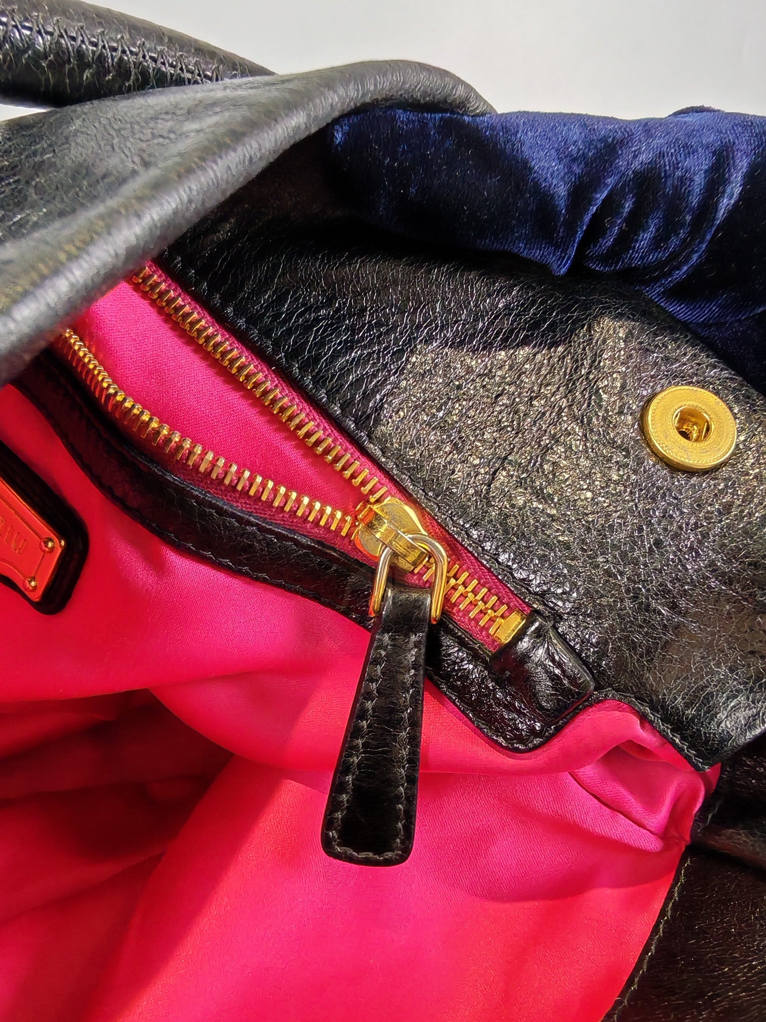 Madras “Lock” Top Handle Bag in Black Leather | Purse Maison Luxury Bags Shop